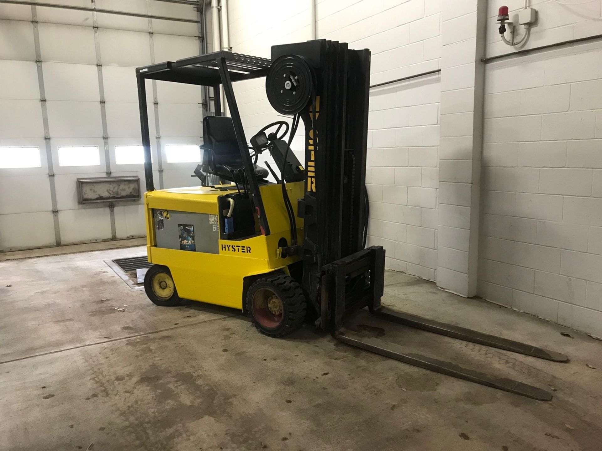 Hyster Electric Forklift, Model # E50XL-33, 4 Stage, Side Shift, 240" Lift Height, 4.5'Forks, 48