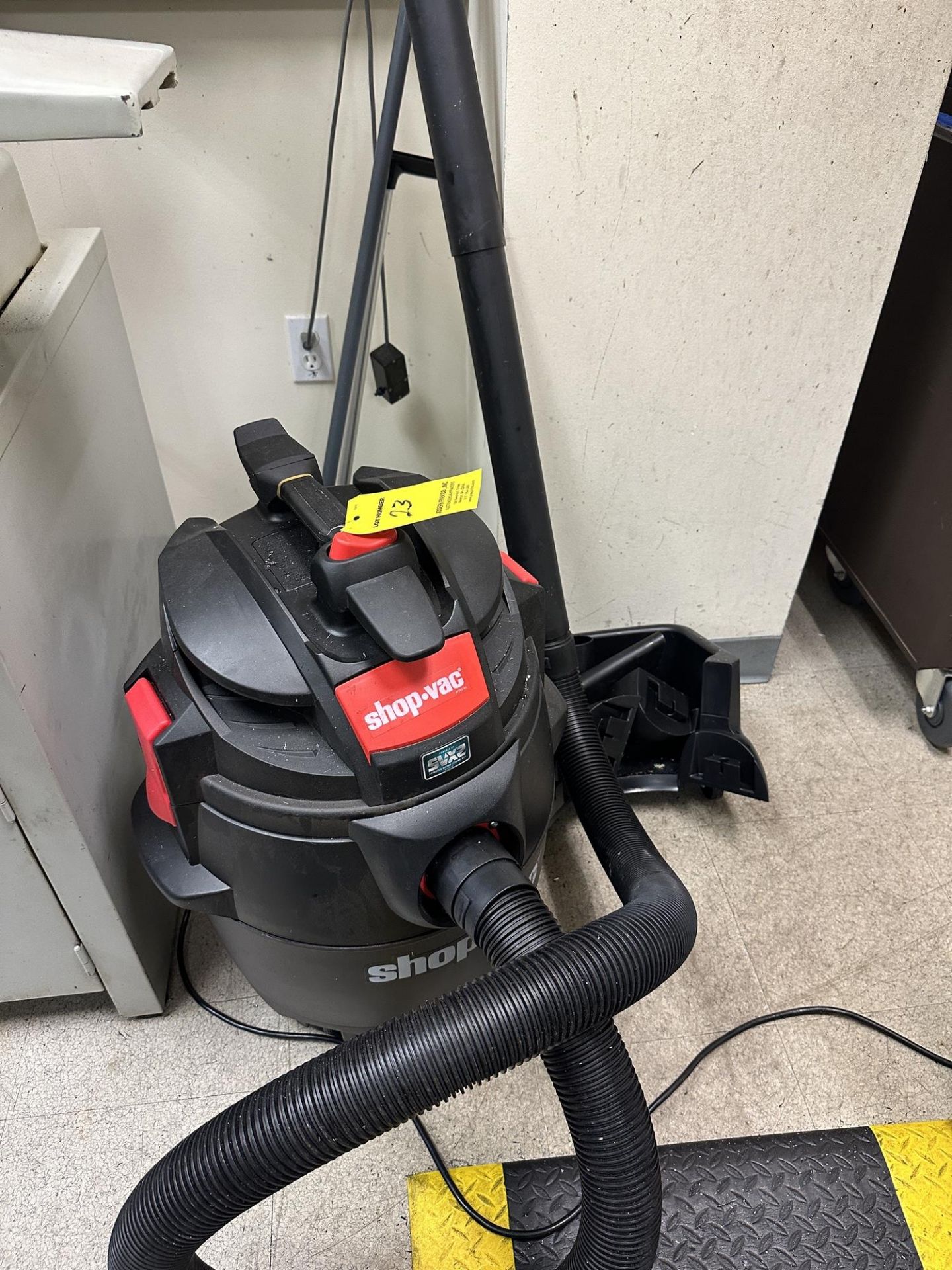 (1) Shop-Vac SVX2