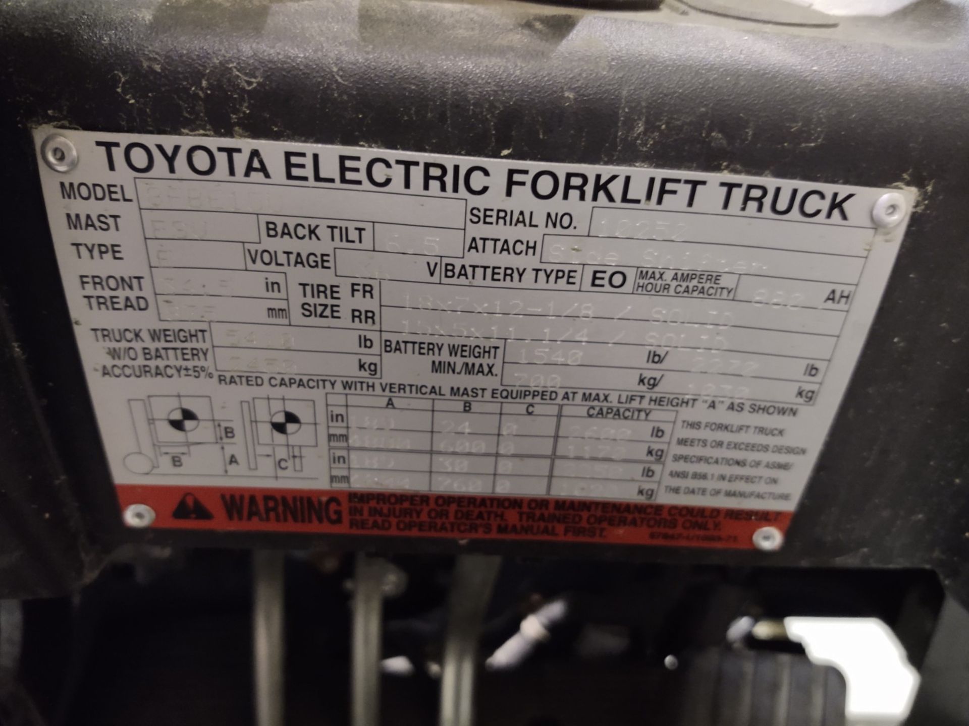 Toyota #8FBFE15U Electric, 3 Wheel, Zero Turn Forklift, 2,650 lb. Capacity, Triple Mast, Side Shift, - Image 4 of 9