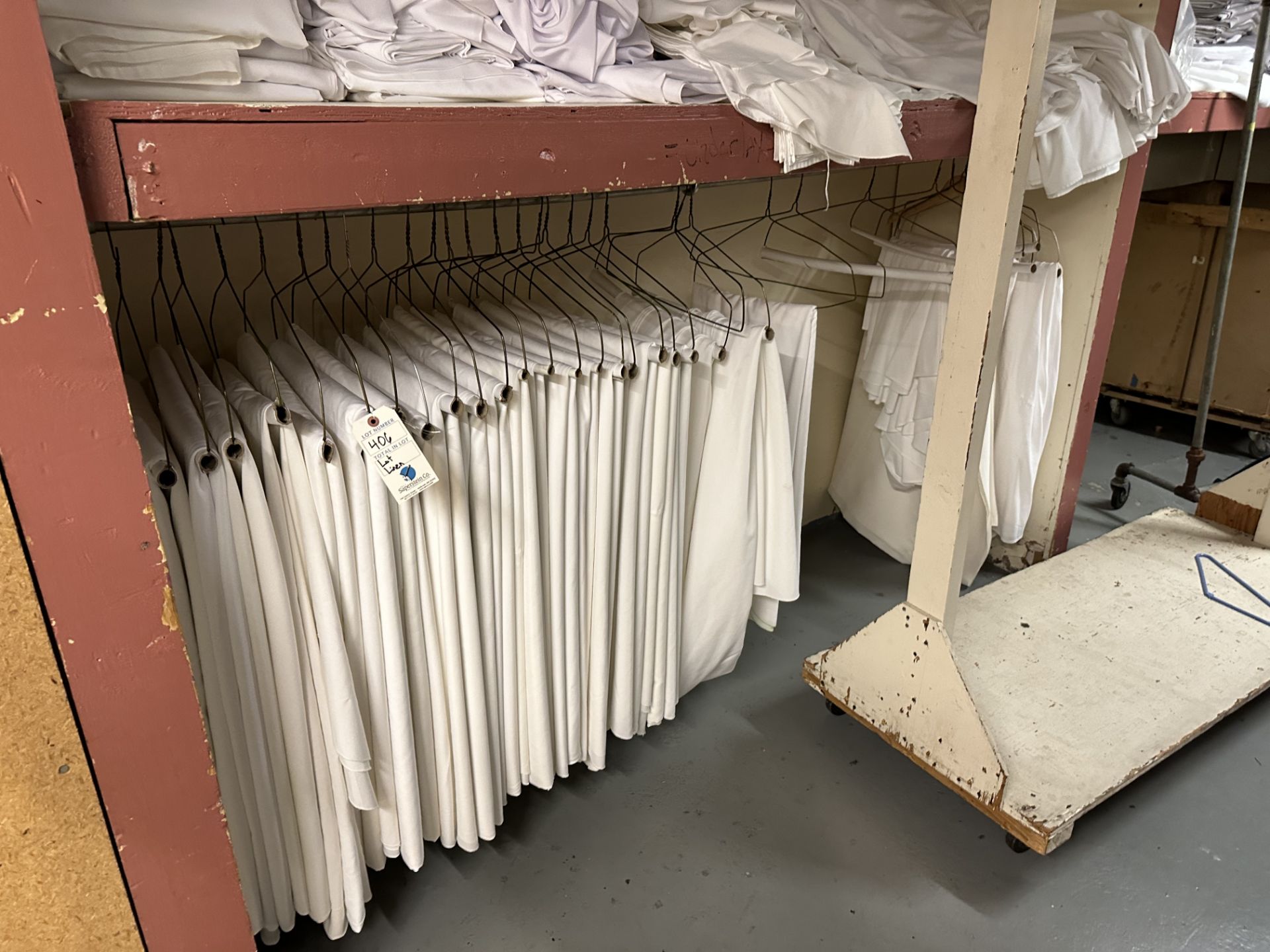 {LOT} Large Quantity Of White Linens and Colored Linens (MOSTLY CLEANED & PRESSED)
