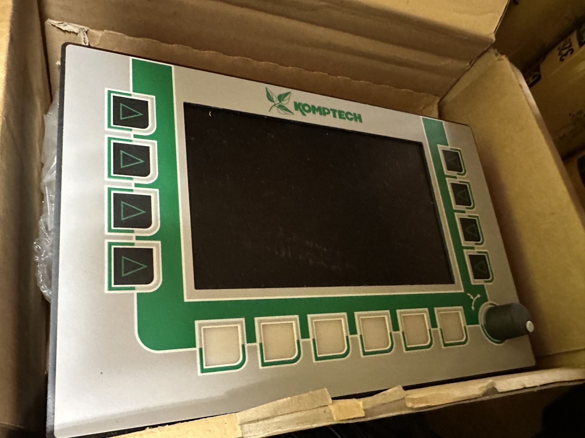 {LOT} Asst. Komptech Parts c/o: Touchscreens, Clamp, Pistons