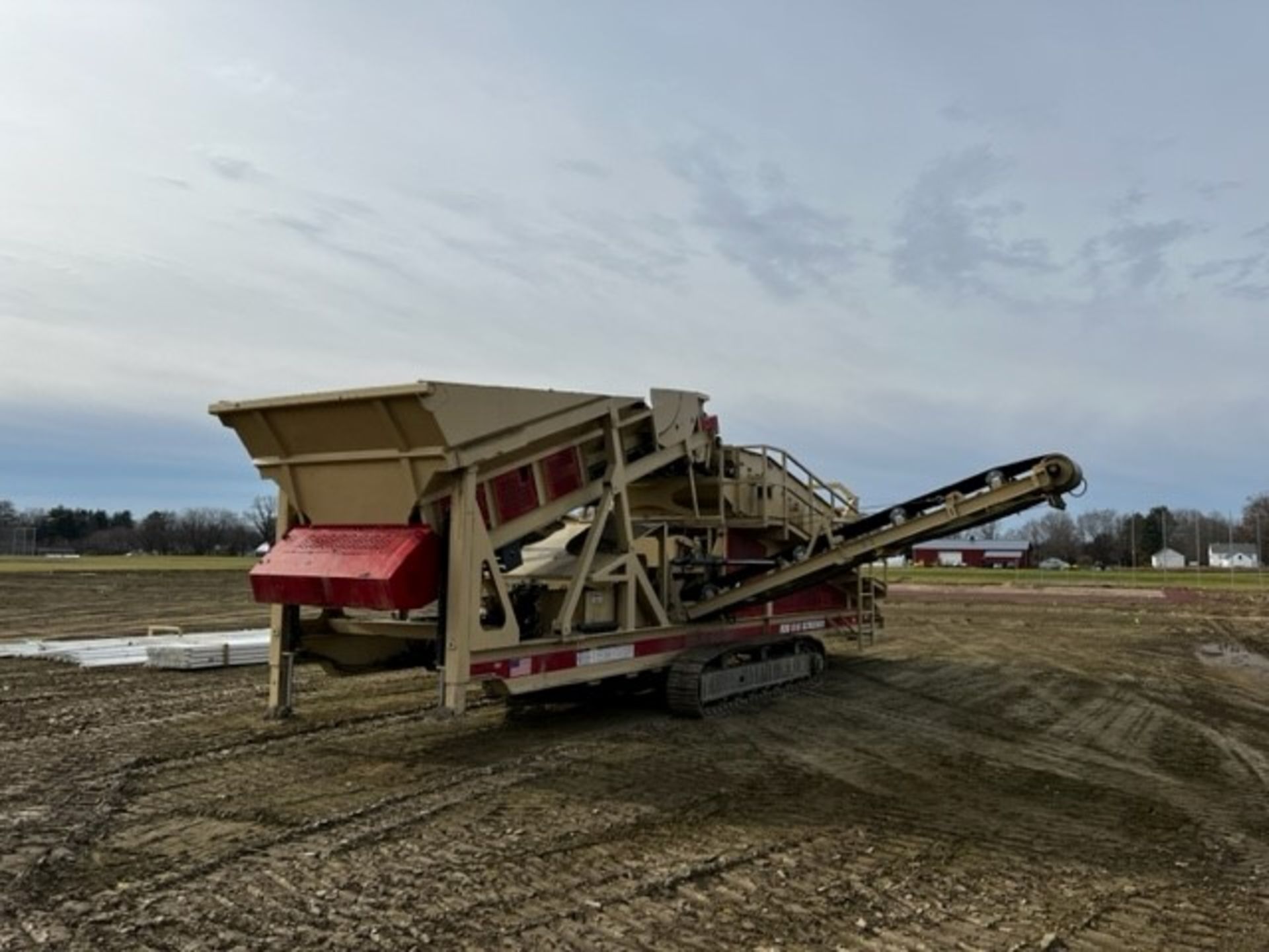 2020 R.D. Olson #616 Portable Rubber Track Screener, 6' x 16' Deck with Cat Diesel 74 HP C3.4B Motor - Image 3 of 6