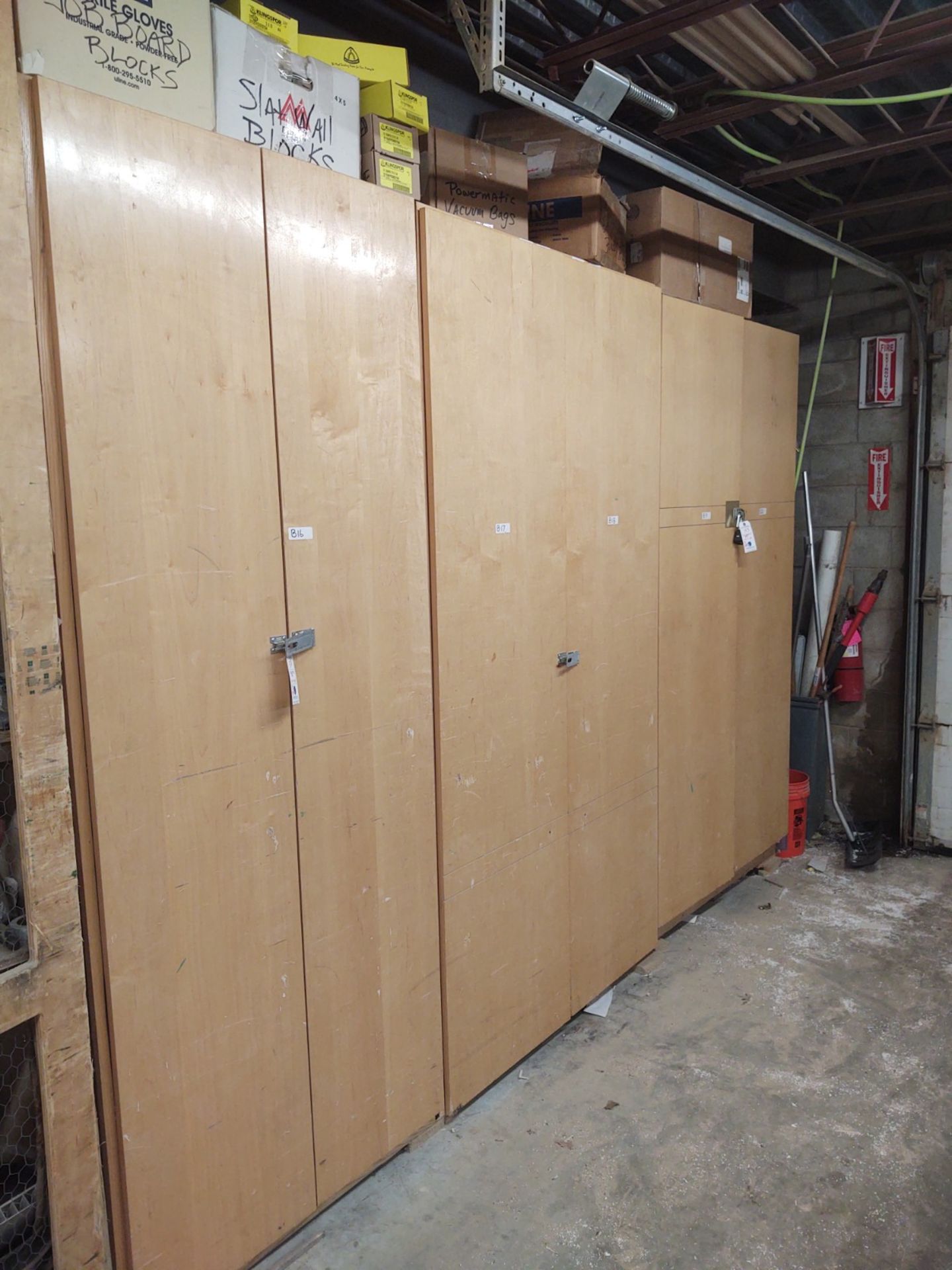 (Lot) in and On 3 Cabinets C/O: Abrasive discs, Pads, Sheets and Wood Filler In One Area(