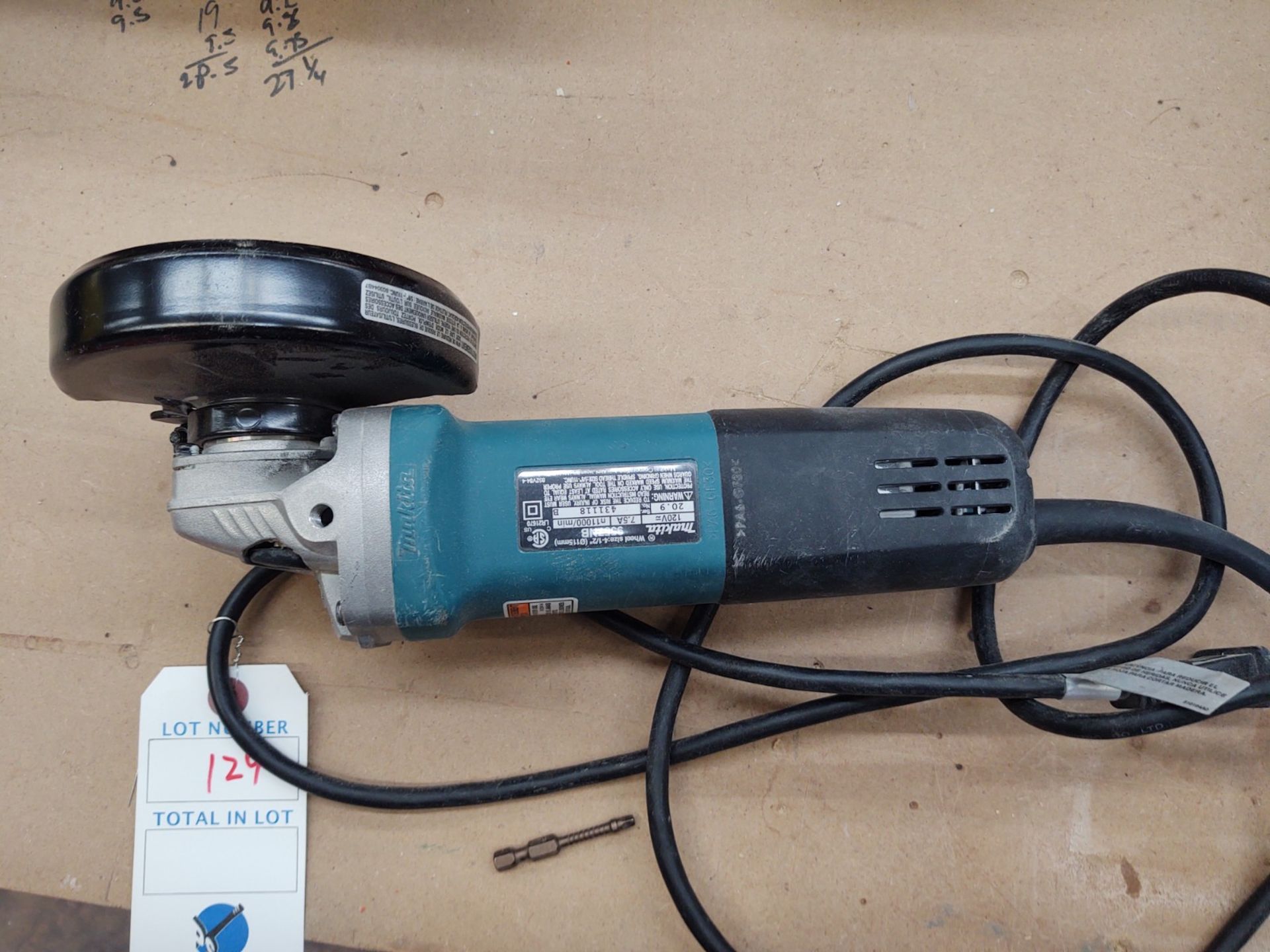 Makita 4.5" Corded Grinder #9557NB