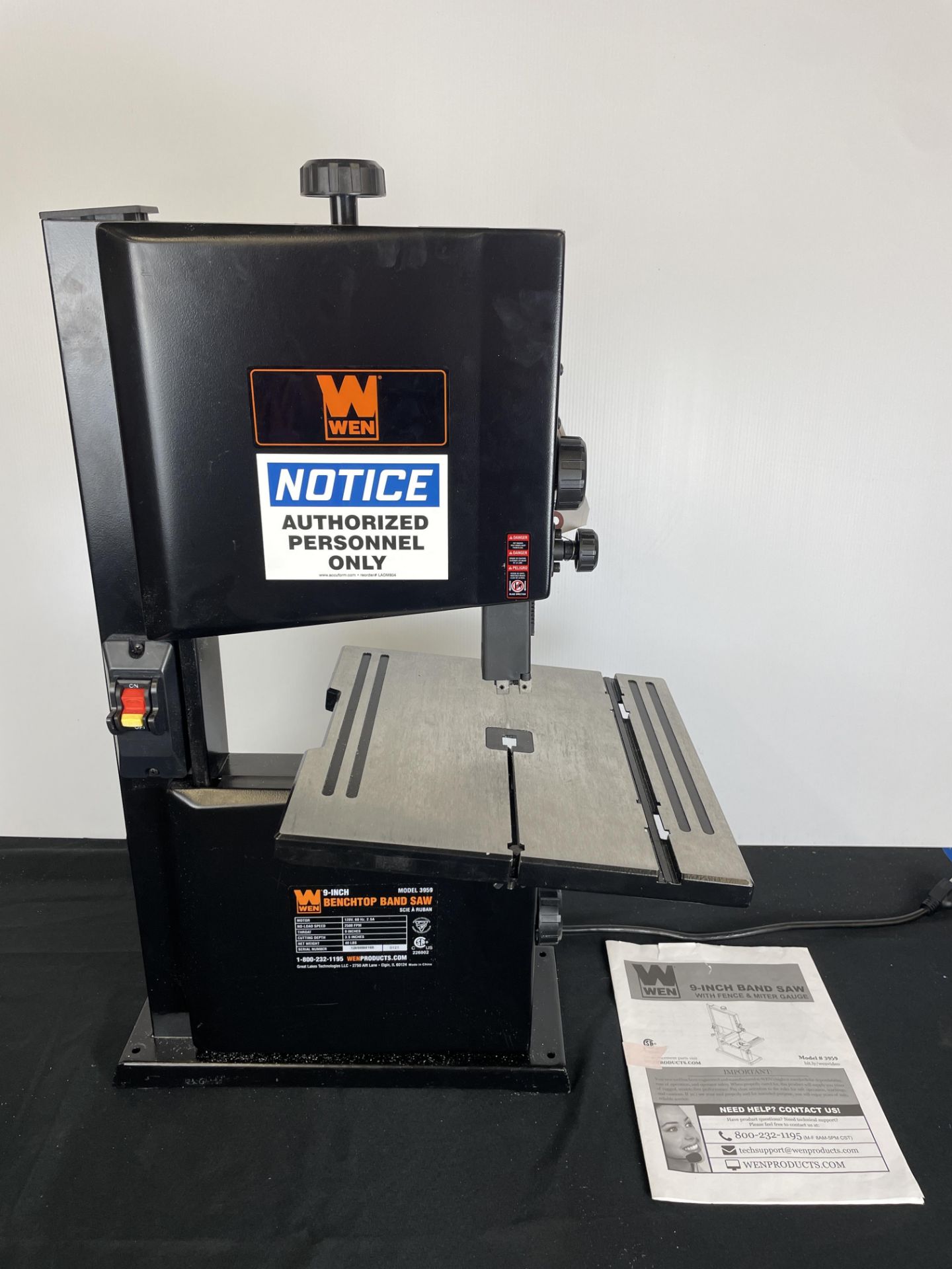 WEN #3959 9" Benchtop Band Saw (NO BLADE) w/Manual - Image 3 of 3