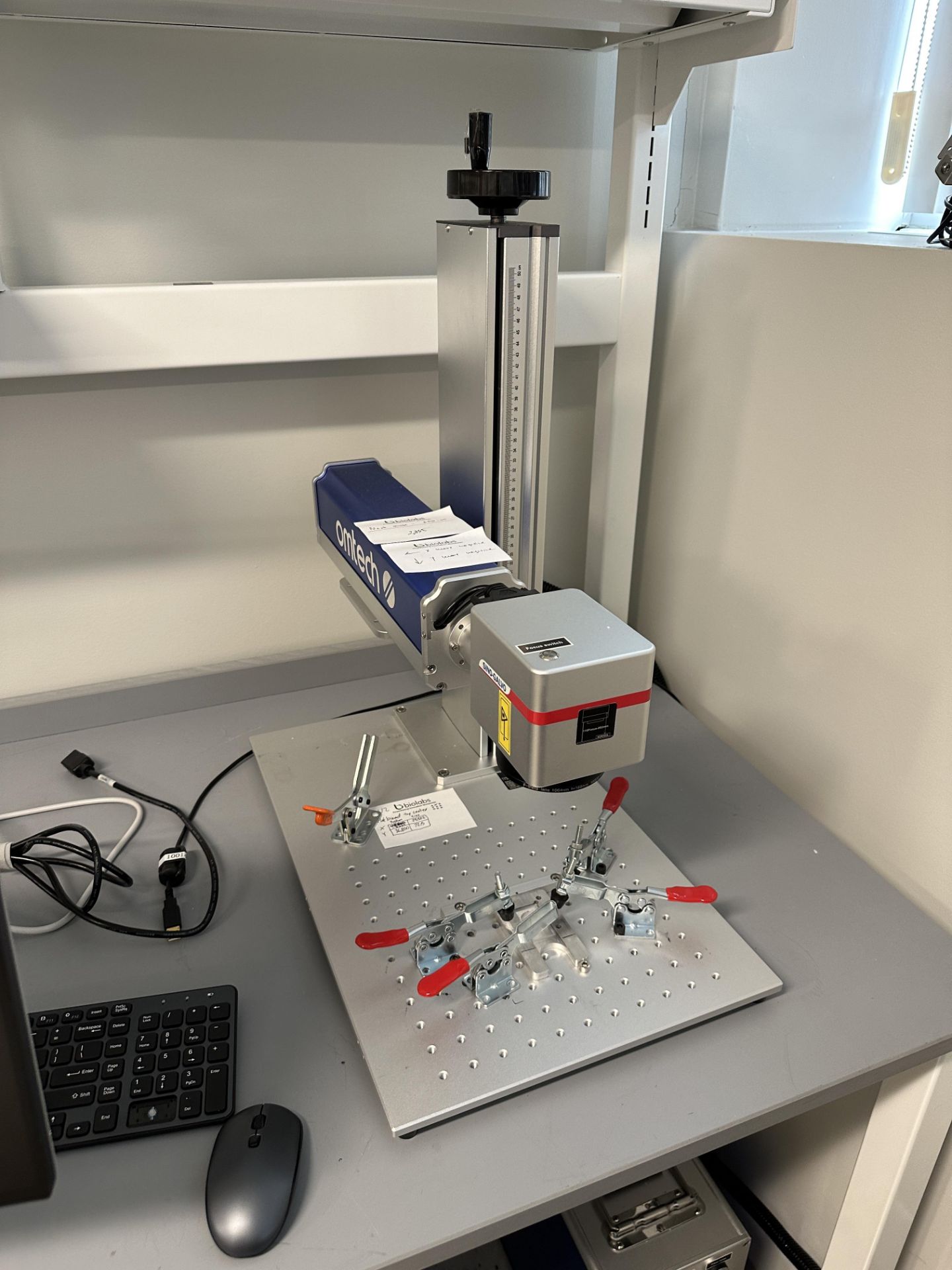 2022 Omtech Split Fibre Marking Machine #LYF20BW, 110mm x 110mm, 110V, 1Kw, S/N: 20221031004 w/Scino