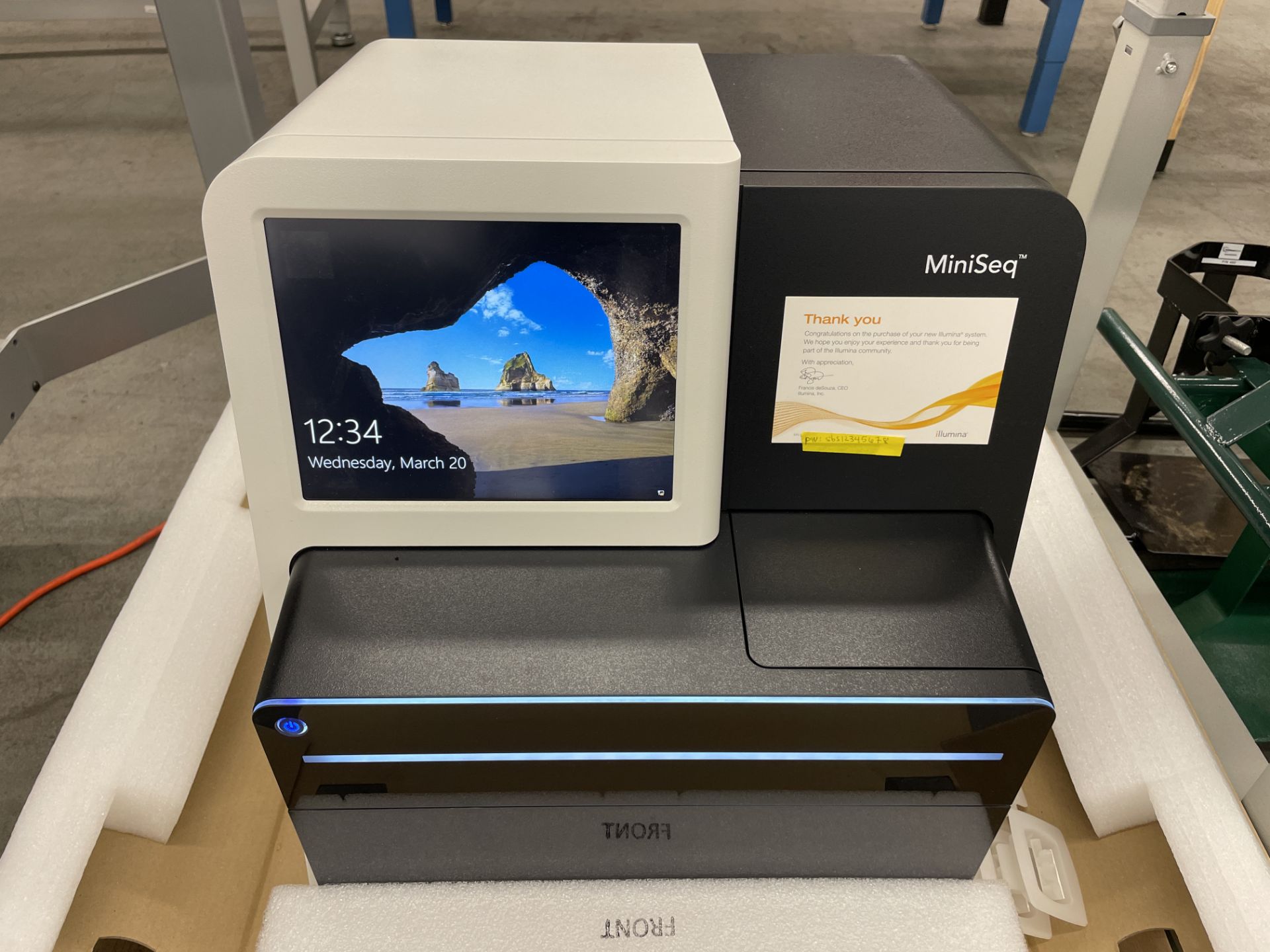 2022 Illumina MiniSeq #SY-420-1001 Automated DNA Sequencer w/Dongle & Accessories 100V-240V, 50/ - Image 2 of 5