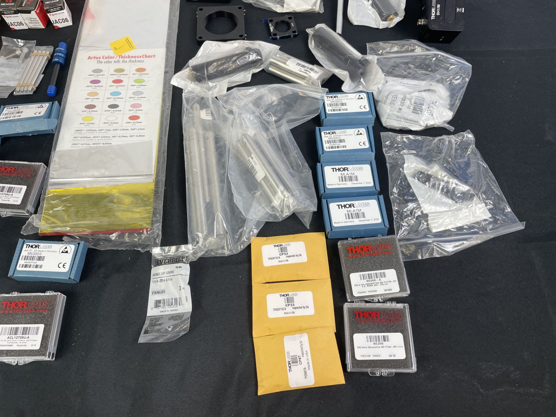 {LOT} Thor Lab & asst. Lenses, Holders & Asst. Accessories ( Inspection Urged ) - Image 8 of 9