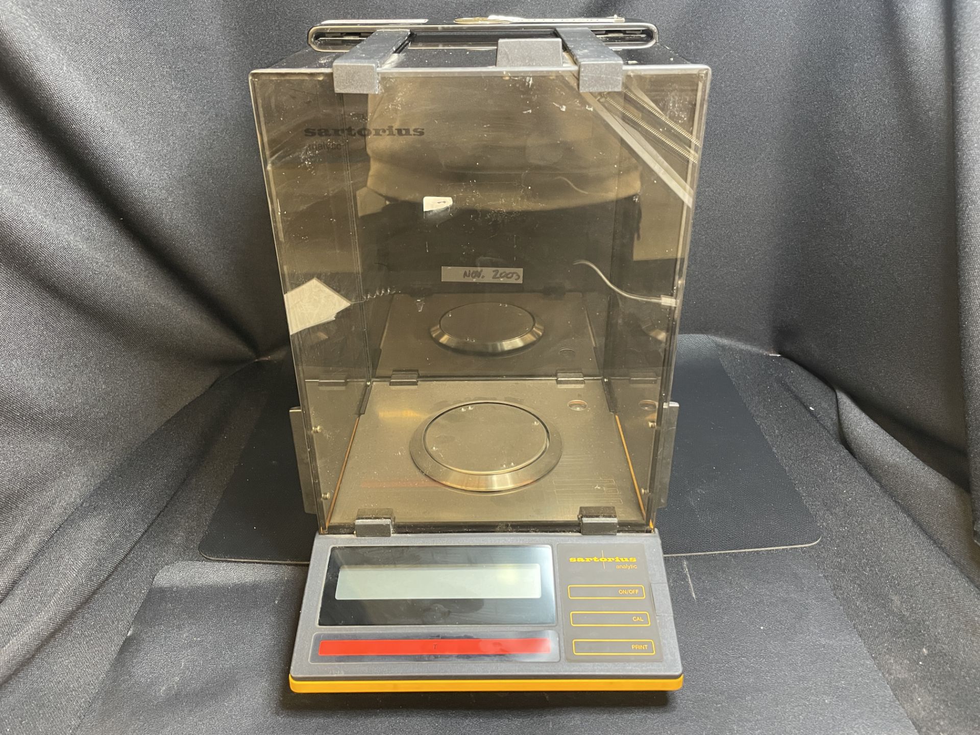 Sartorius Analytic Digital Enclosed Lab Scale (No Power Supply)