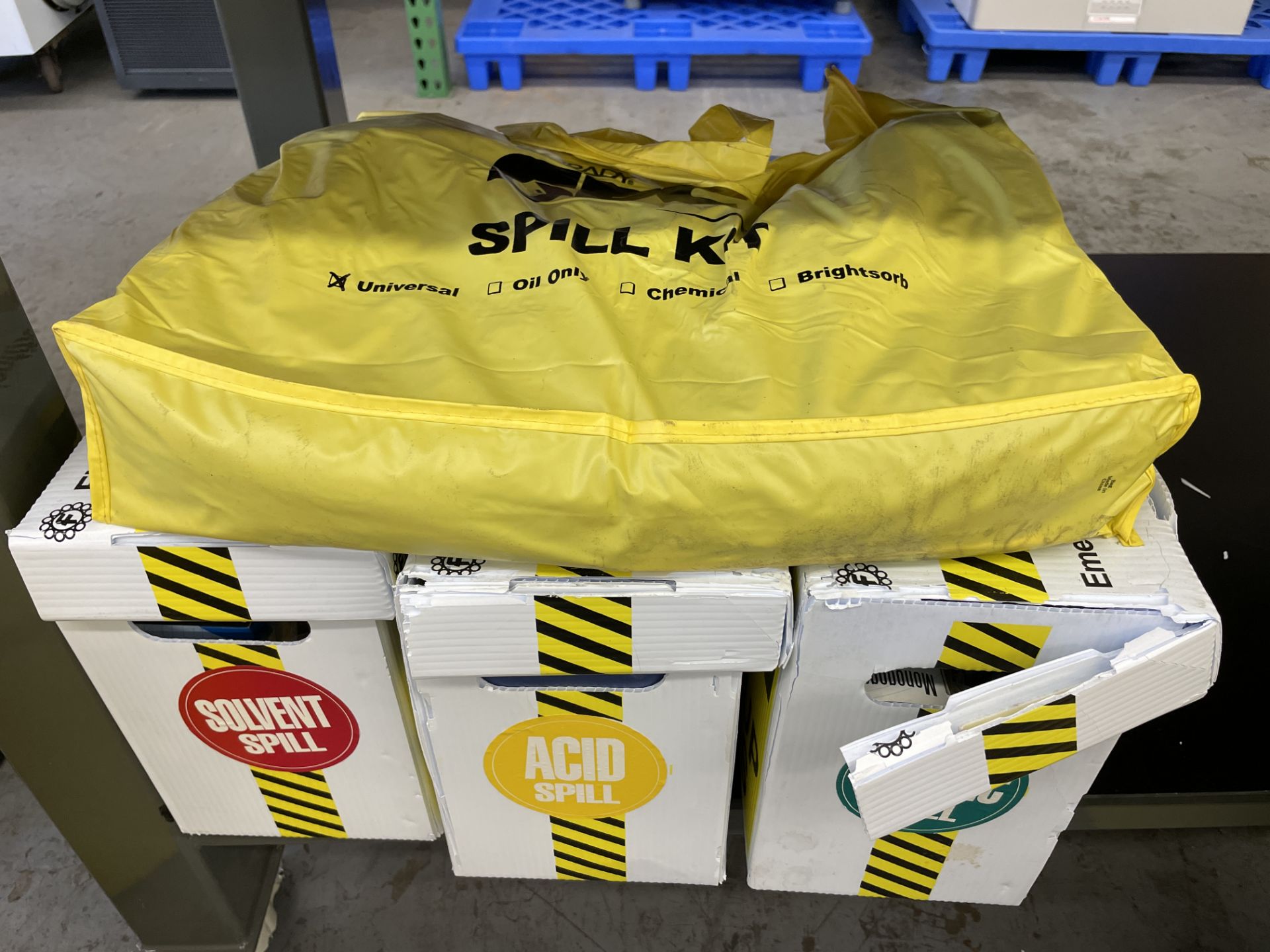 {LOT} Asst. Spill Kits - Image 3 of 3