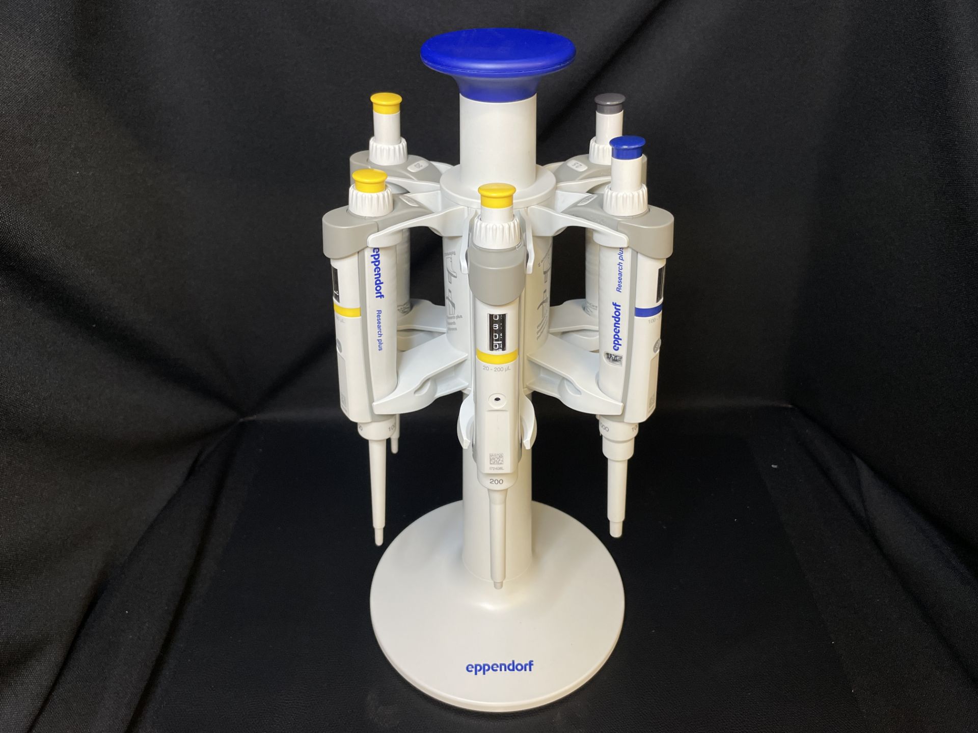 Eppendorf Pipette Carousel w/ 6 Research Plus Pipettes, 2.5uL 10uL, 20uL ,100uL, 200uL,1000uL - Image 14 of 36