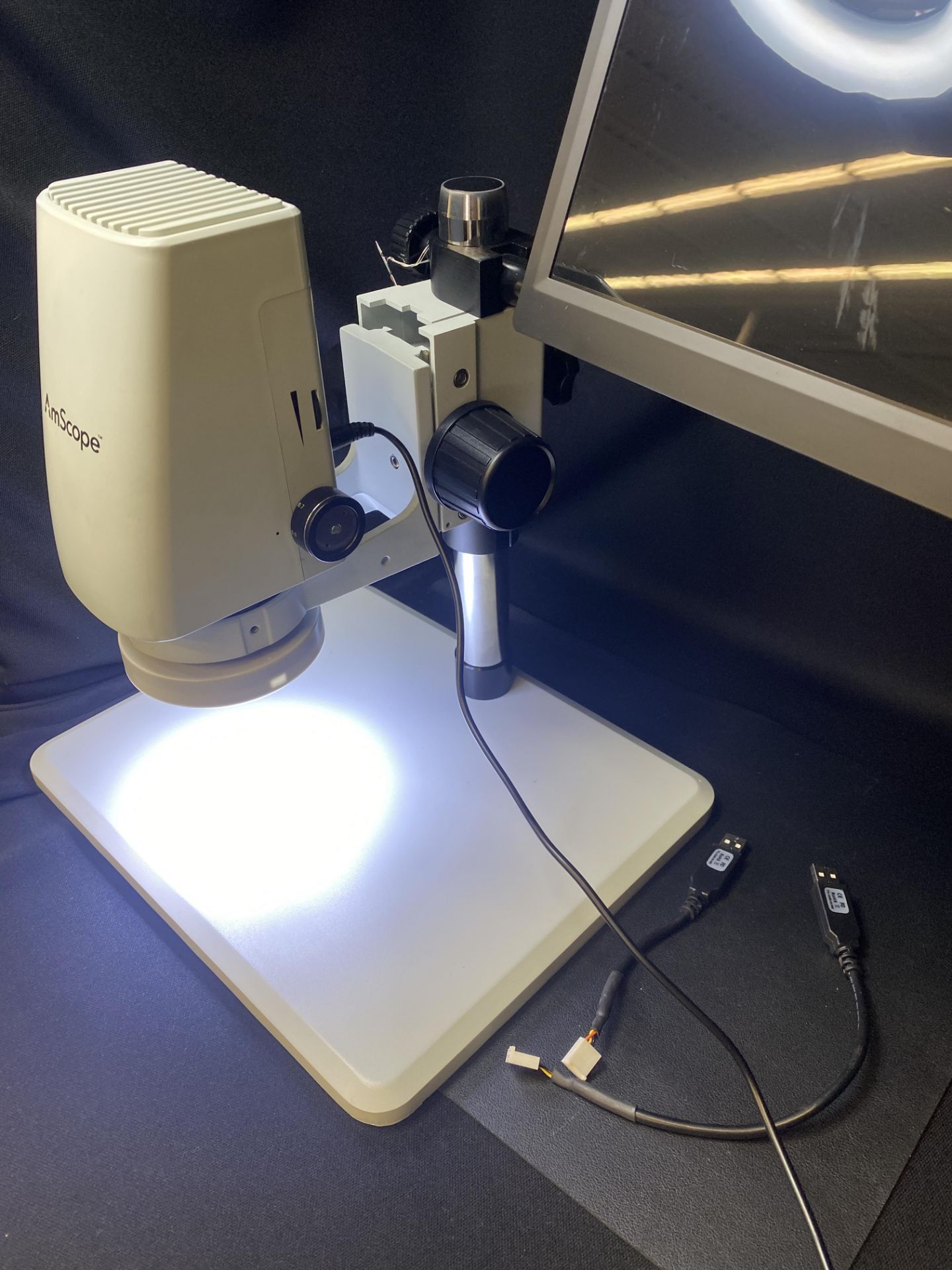 Amscope Tabletop Video Inspection LED Microscope w/Monitor - Image 3 of 4