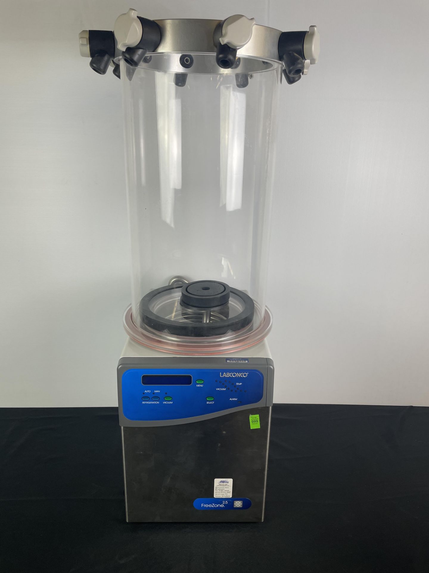 Labconco #7670520 2.5 Liter Benchtop Freeze Dry System Vacuum Chamber, RPM: I, Single Phase, 115V,