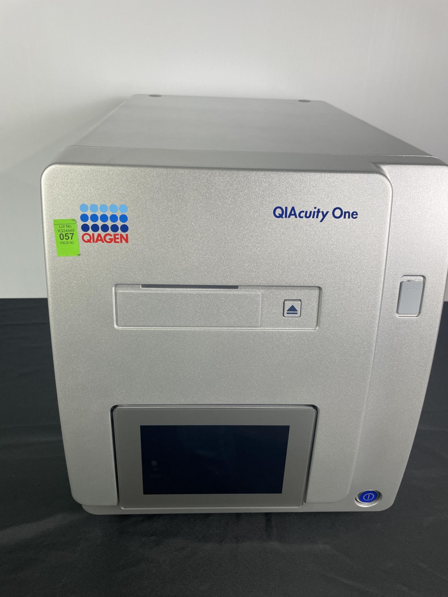 2022 Qiagen #QIAcuity One 5 Plex PCR System w/HP Laptop, 100-240VAC, 50/60Hz, 1000VA HAS DONGLE! (U - Image 2 of 9