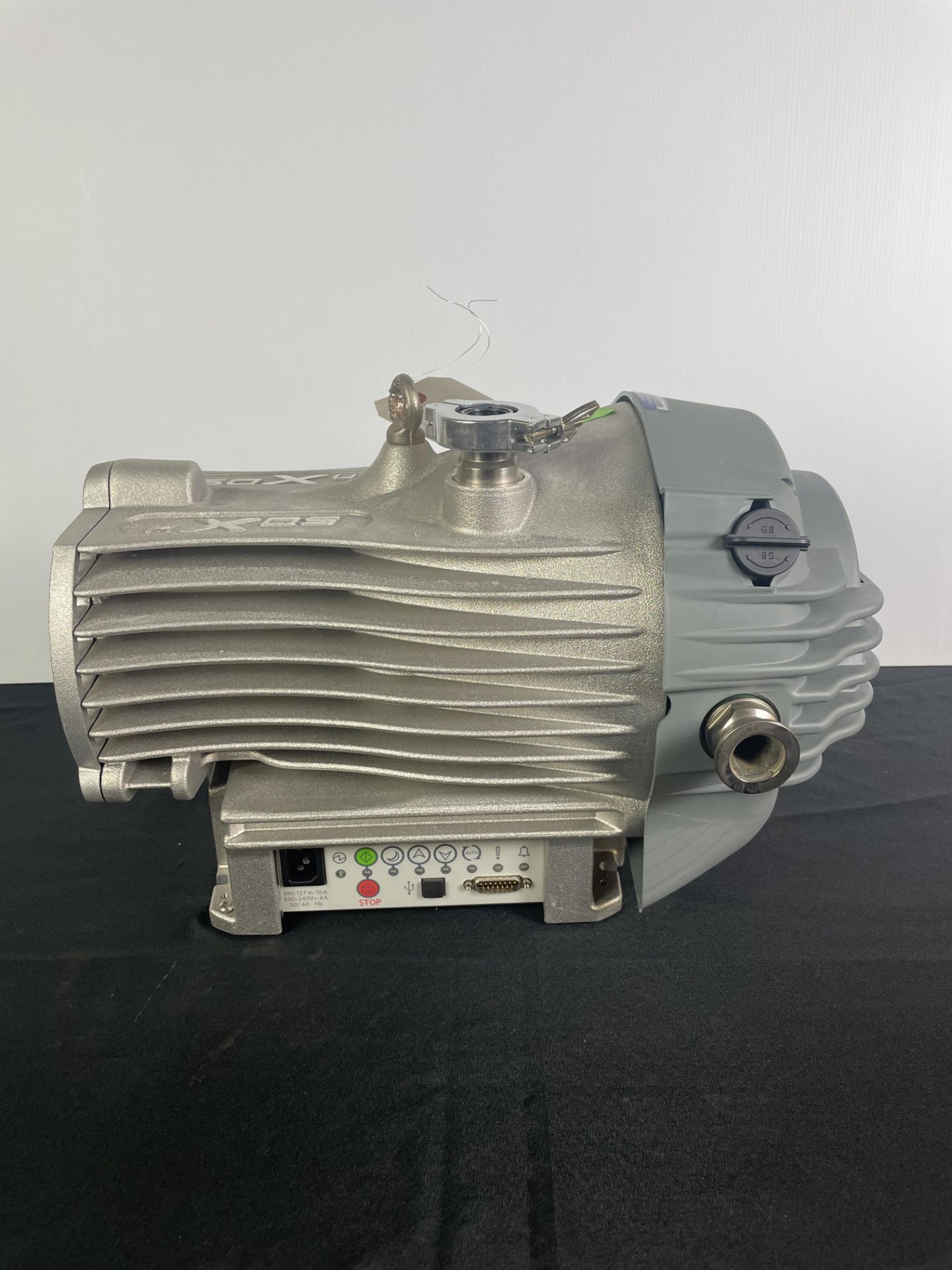 Edwards nXDS6i Dry Scroll Vacuum Pump w/ Digital Control, 100/240V SN:180090999