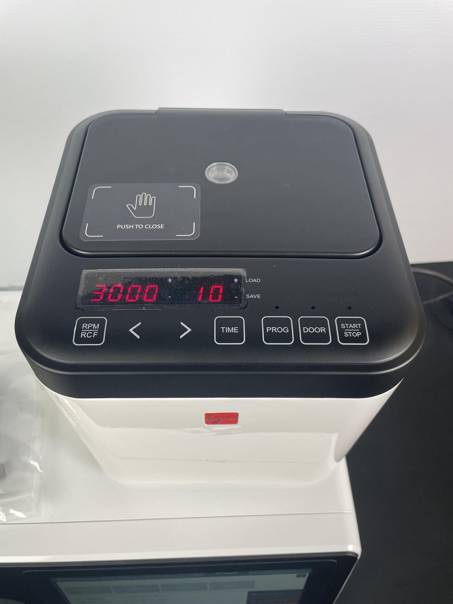 2021 Logos Biosystems QUANTOM Tx Microbial Cell Counter 12V DC, 3.3Amp S/N: QTX-02-00013 w/Quantom - Image 5 of 19