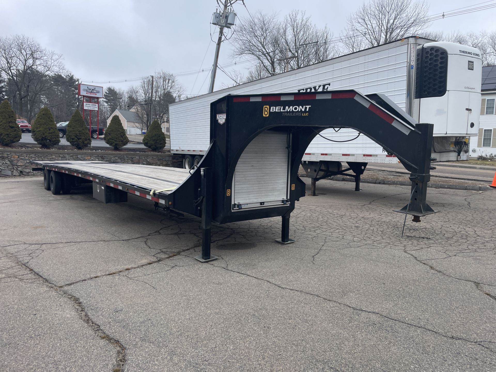 2023 Belmont, Model GXD44 Black Gooseneck Hydraulic Dovetail 44' Trailer, 15K Axles ILO 12K Dext