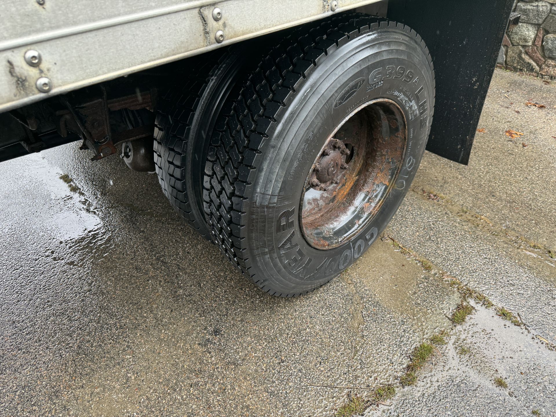 2003 Freightliner Medcon FL70 6 Wheel,16' Box Truck, 6 Speed Manual w/Side Door & Ramp, Odom:172,439 - Image 7 of 13