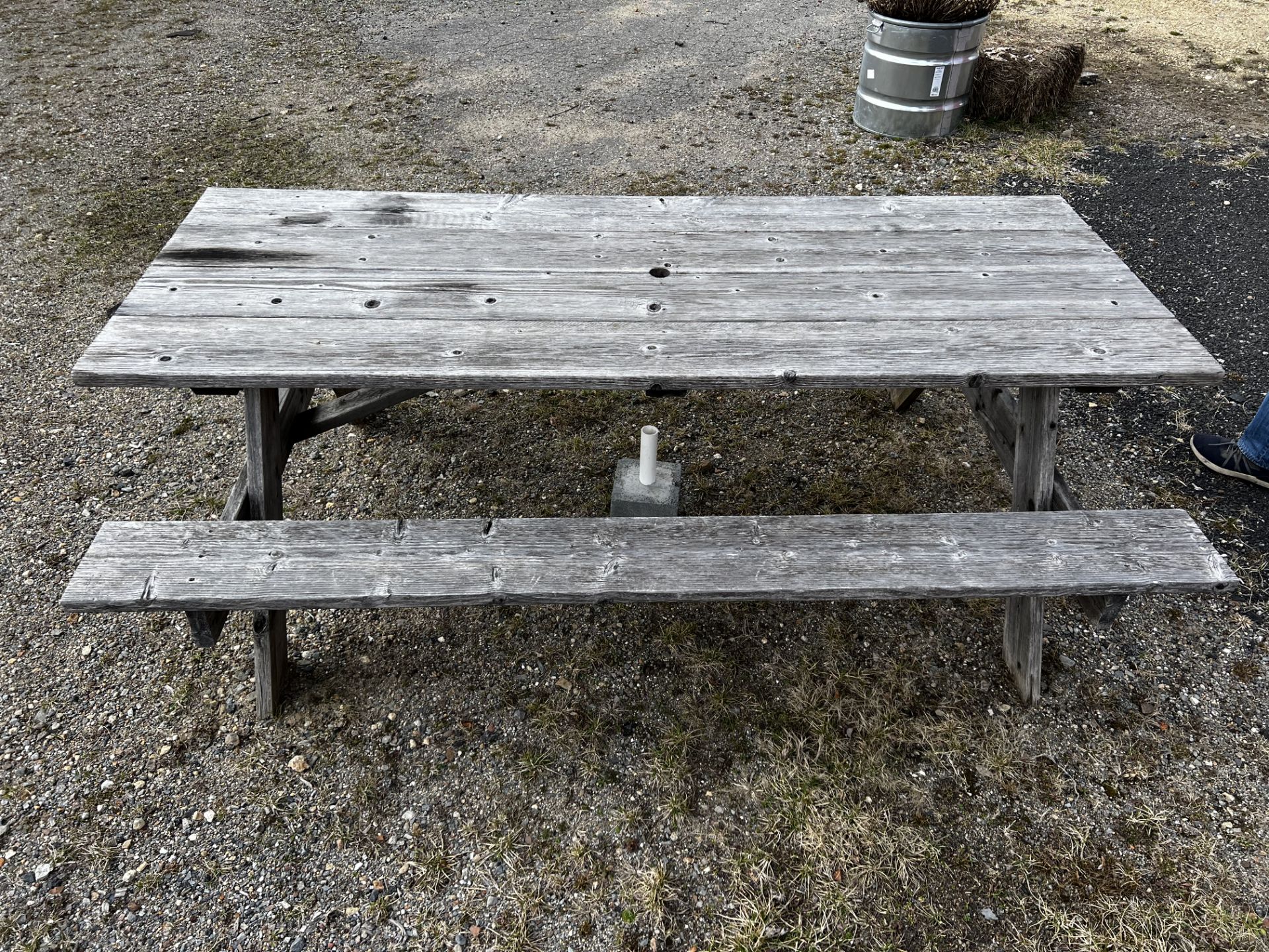 (12) 6' Wood Picnic tables