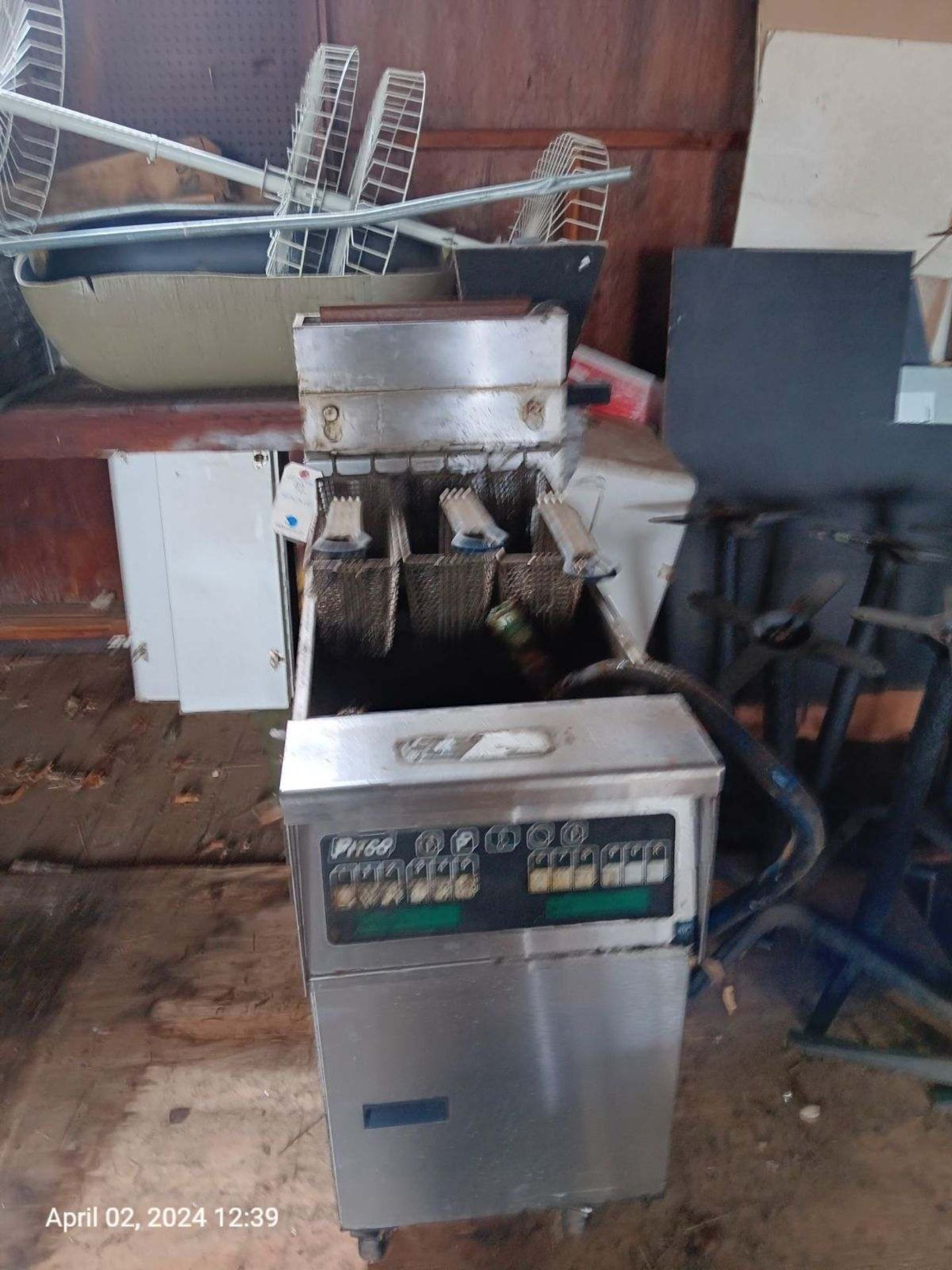 Portable Fryer (Located In Lancaster)