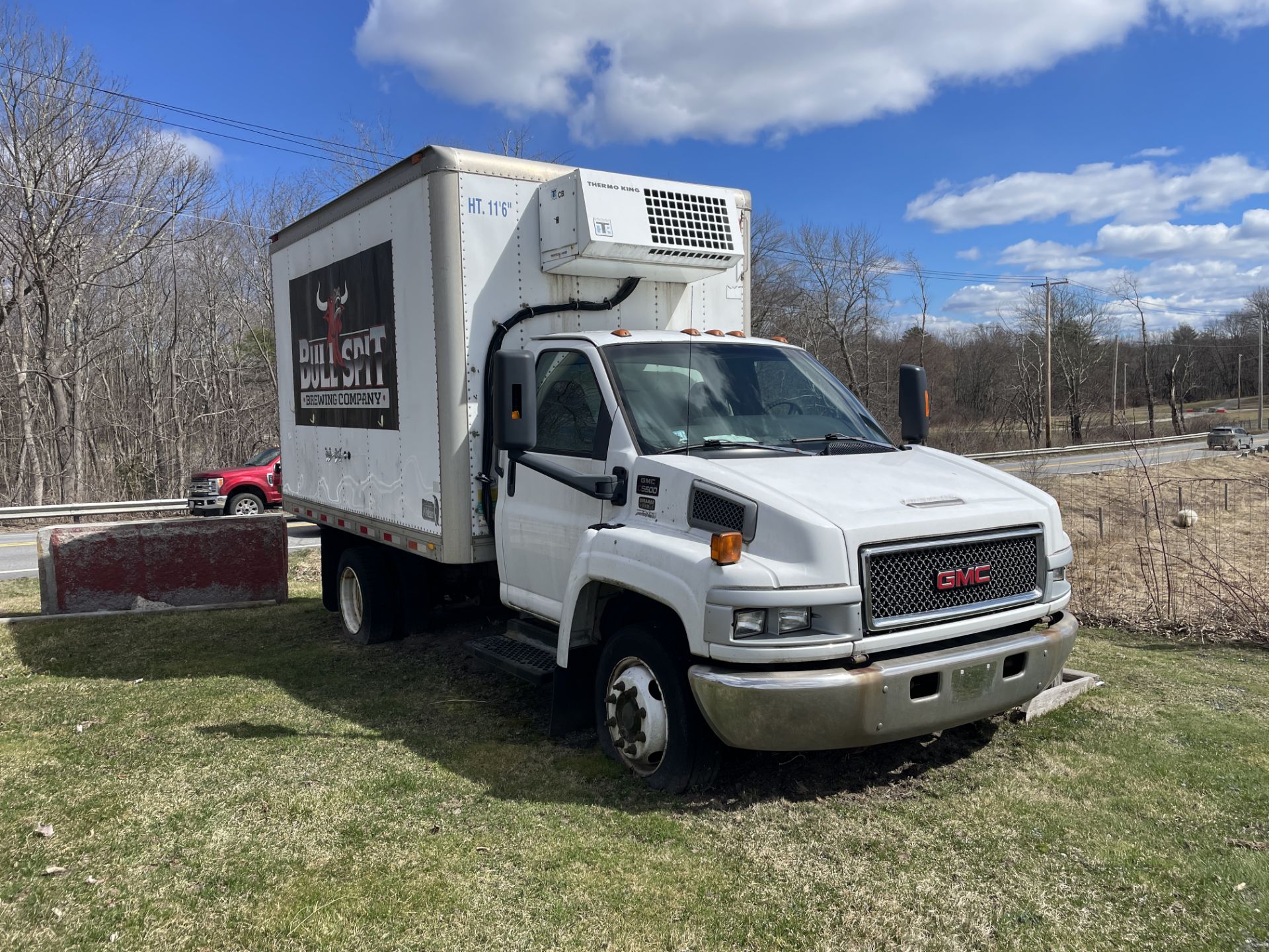 2003 GMC C5500 Duramax Diesel Box Truck w/ 12' Refrigerated Thermo King #CB 11'6 Box w/ Ramp and 4 T