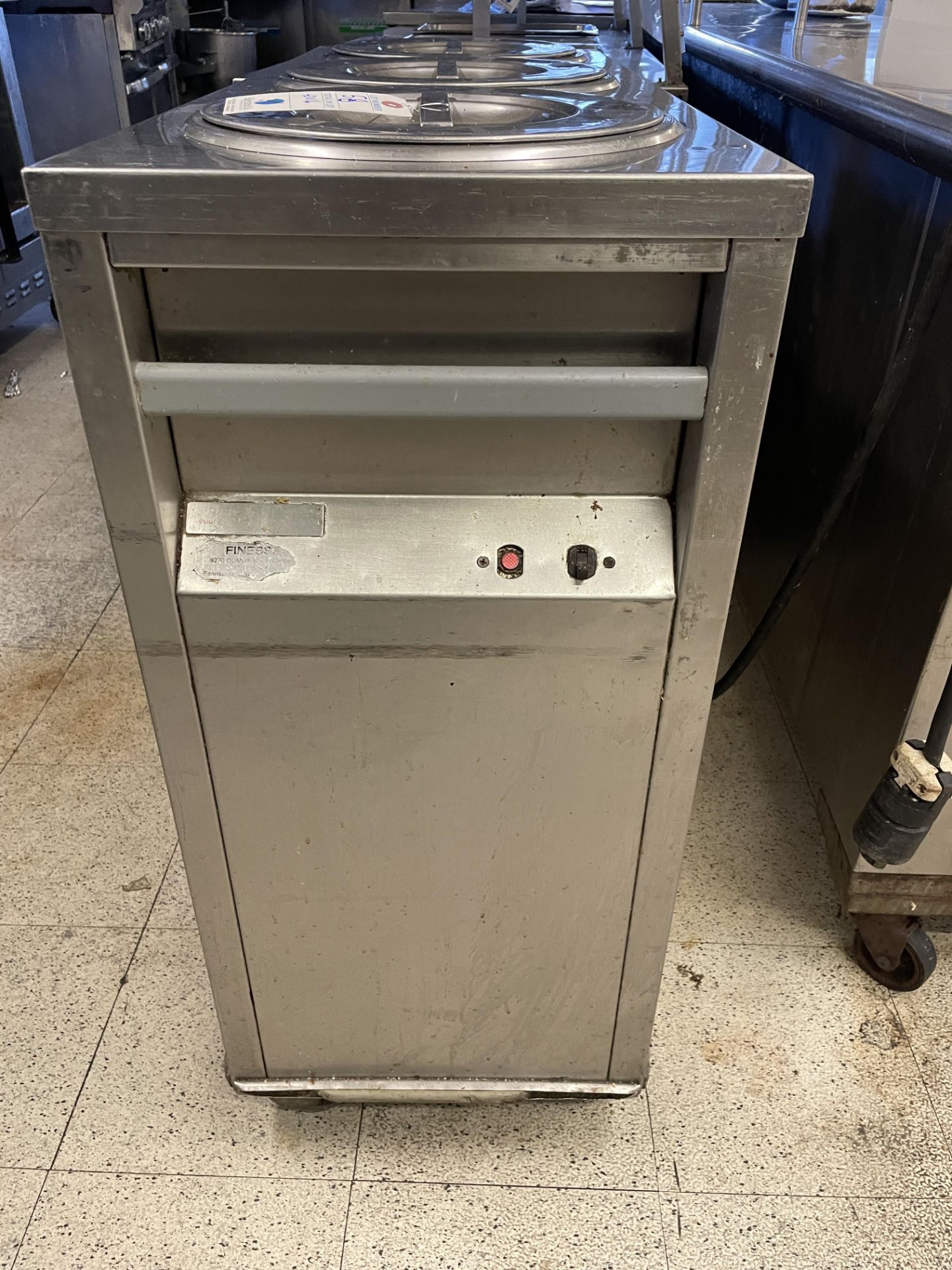 3 Station Soup Serving Unit, Portable & Electric (All Manufacturing info is gone) - Image 2 of 2