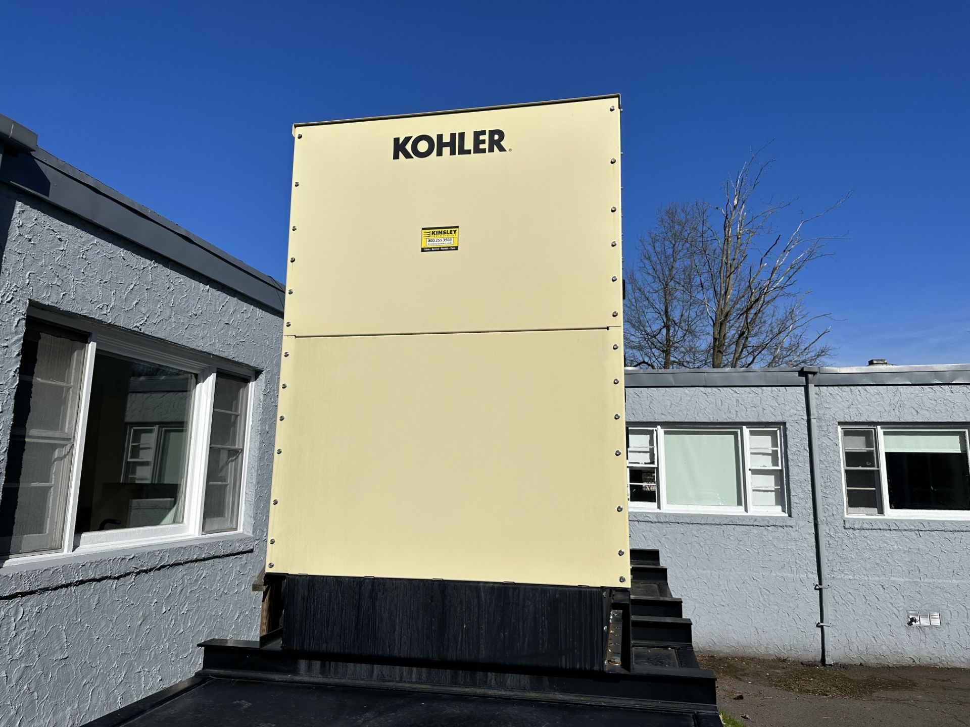 Kohler 300 Diesel Generator 300kw, w/1600 Gallon Fuel Tank, 6 Cyl Diesel Motor, Hrs: 460 SEE DESCRIP - Image 4 of 11