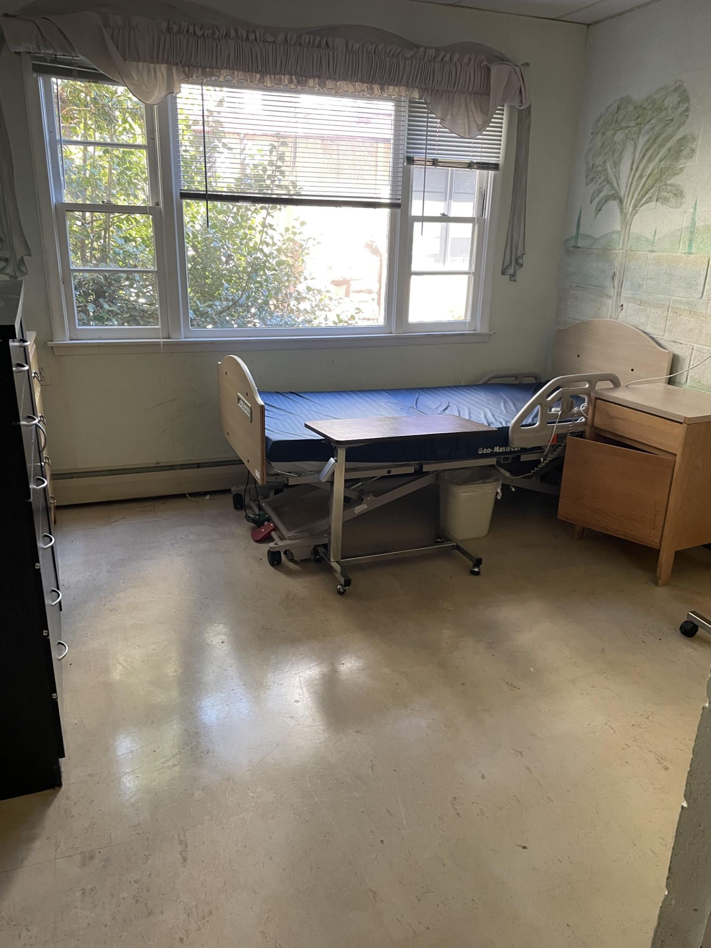 {LOT} In Wing in Standard Rehabilitation Room ( Rooms - 43 to 72) c/o: (25) Zenith 807 Series - Image 21 of 21