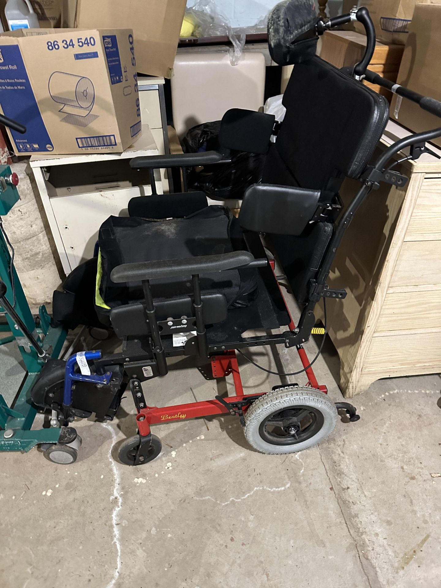 (2) Asst. Pieces - 1 Lift & 1 Custom Bentley Brand Wheelchair - Image 3 of 3