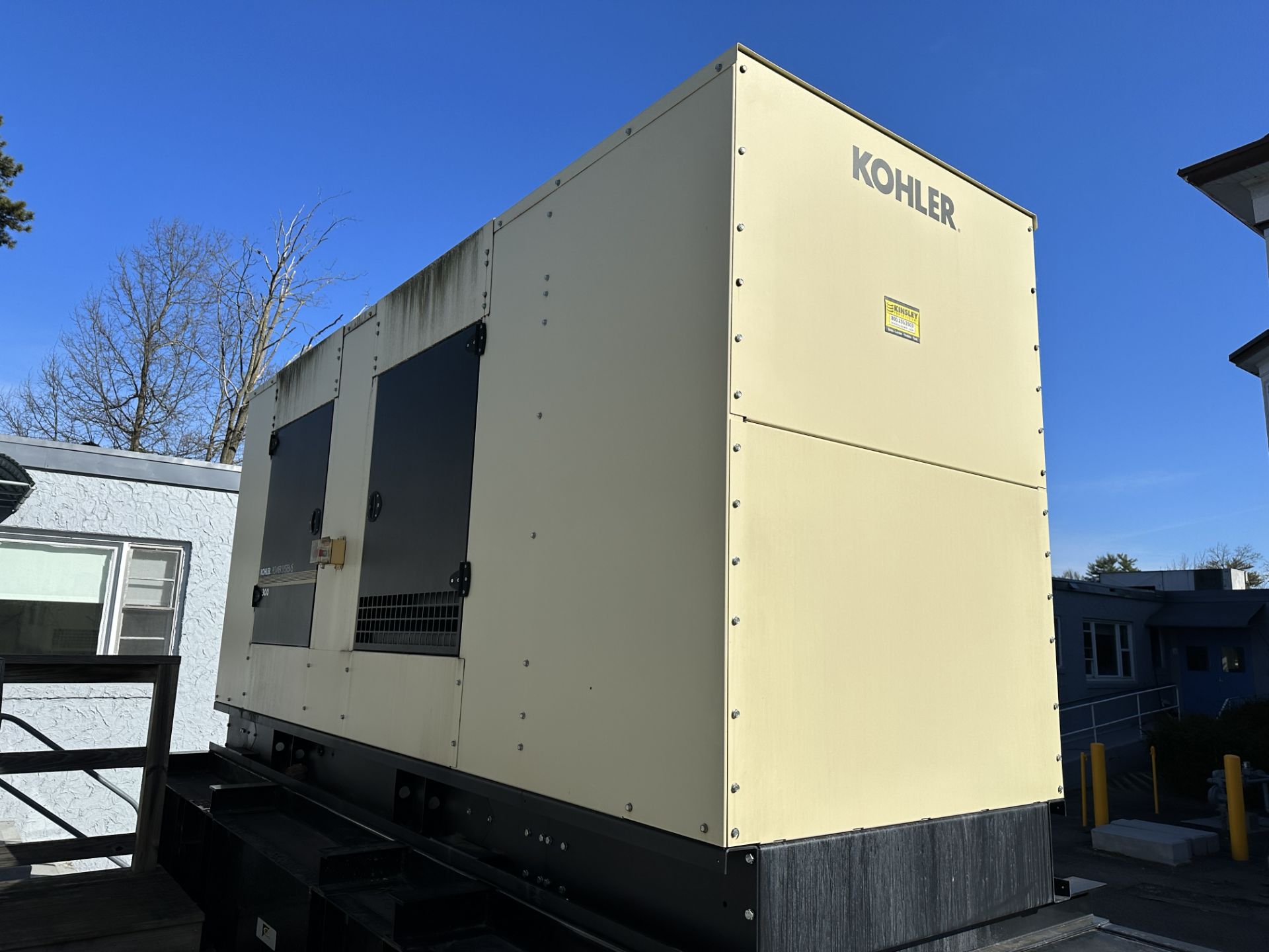 Kohler 300 Diesel Generator 300kw, w/1600 Gallon Fuel Tank, 6 Cyl Diesel Motor, Hrs: 460 SEE DESCRIP - Image 5 of 11