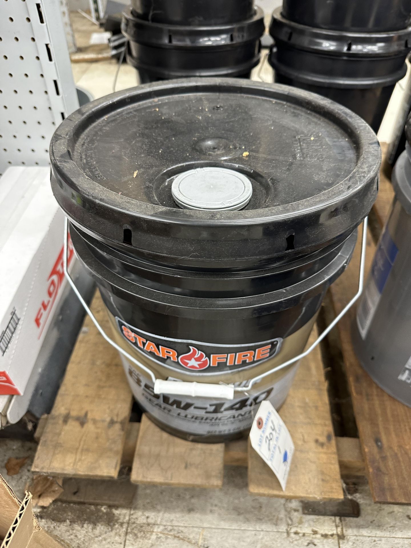 Star Fire 5 Gallon Pail 85-140 Gear Lubricant Fluid Being Sold by The Pail (Retail: $100) - Image 2 of 2