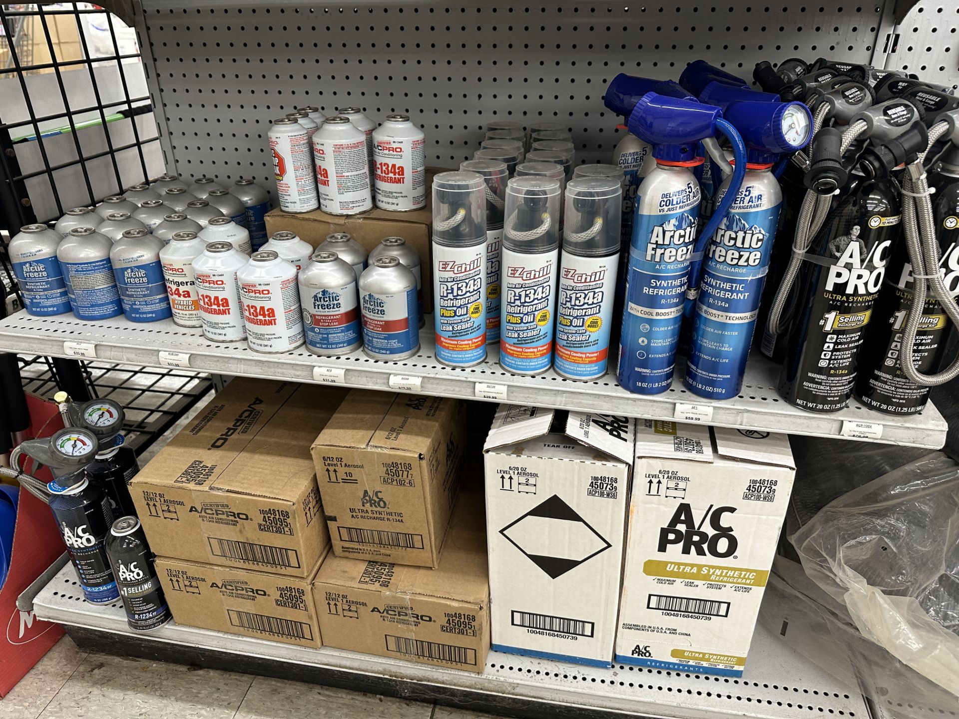 {LOT} Approx. 230 Pieces of Lucas, AC Pro, CRC, Motor Medic Refrigerant & AC Products c/o: AC - Image 3 of 5