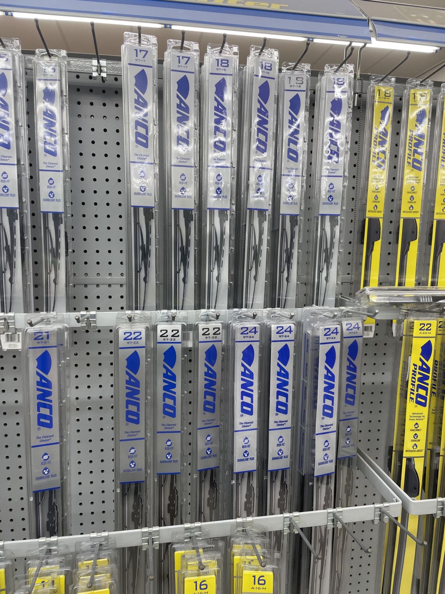 (Lot) Anco Wiper Blades Traditional and All Weather (254) Pieces w/Wholesale Value of $1,260 - Image 5 of 6