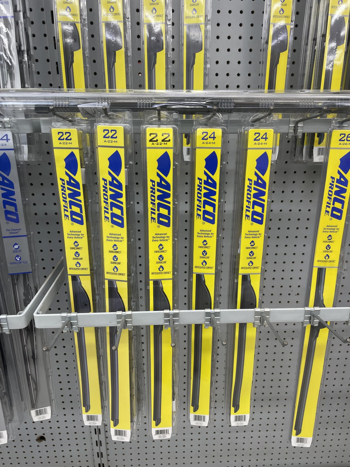 (Lot) Anco Wiper Blades Traditional and All Weather (254) Pieces w/Wholesale Value of $1,260 - Image 4 of 6