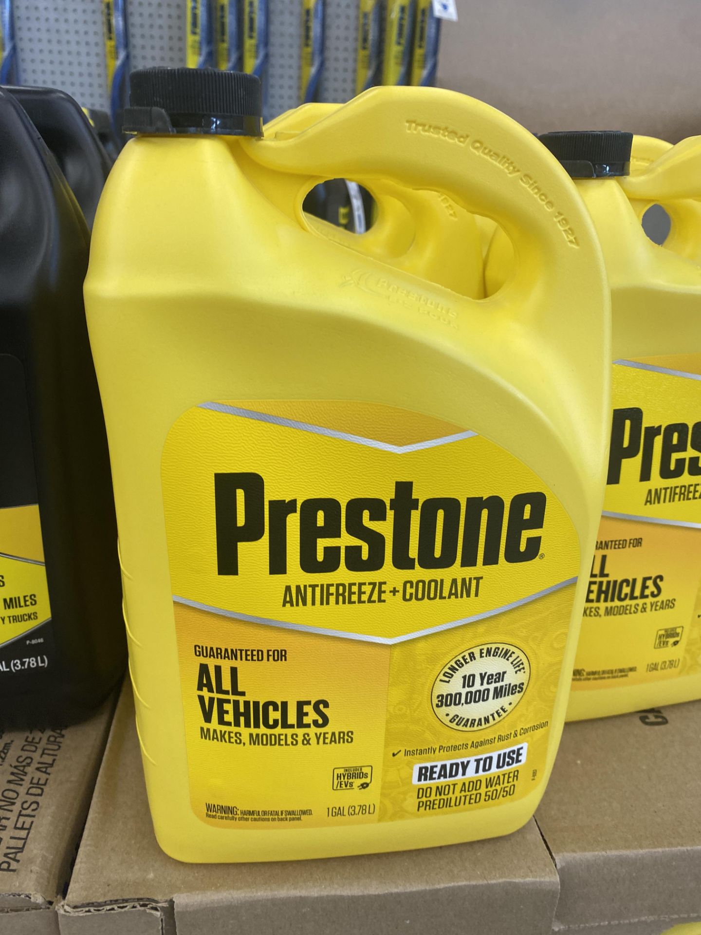 {LOT} (57 Approx.) Prestone Universal, Dex Cool and Deisel Anti Freeze And Coolant 1-Gallon - Image 3 of 5