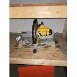 Delta 12" Compound Miter Saw #DW705 w/ Trac Master 200