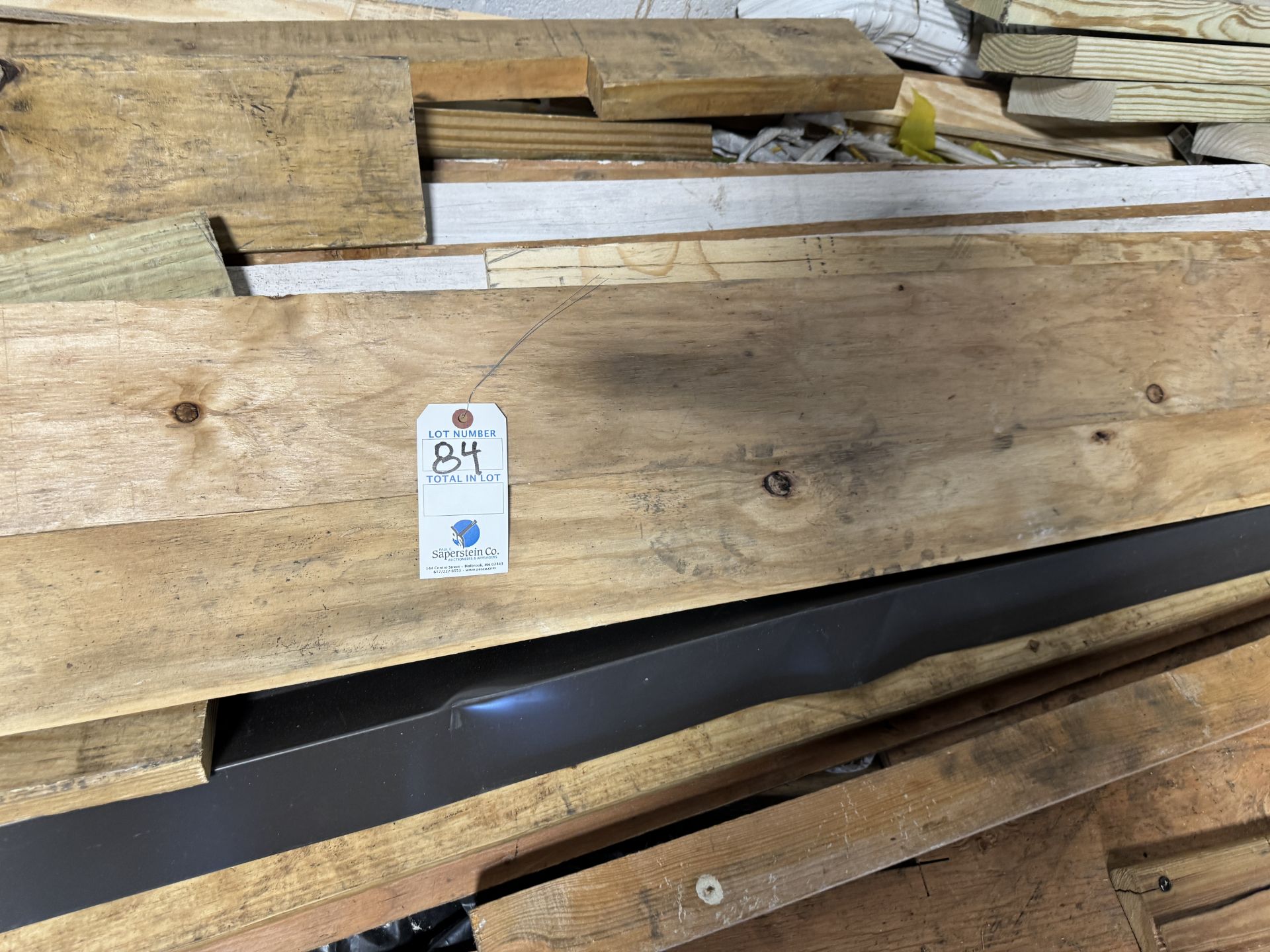 (Lot) Asst. Lumber In One Pile