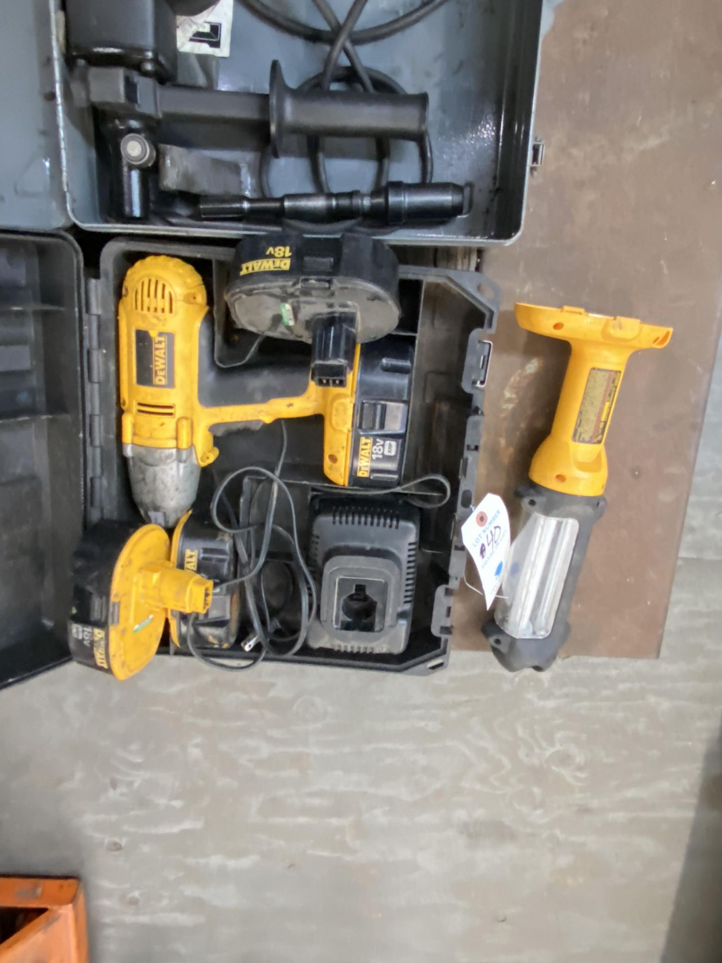 DeWalt Battery Powered Drill & 18v Heavy Duty 1/2" Impact Gun Both w/ Case & Chargers w/ 4 Batteries - Image 3 of 4