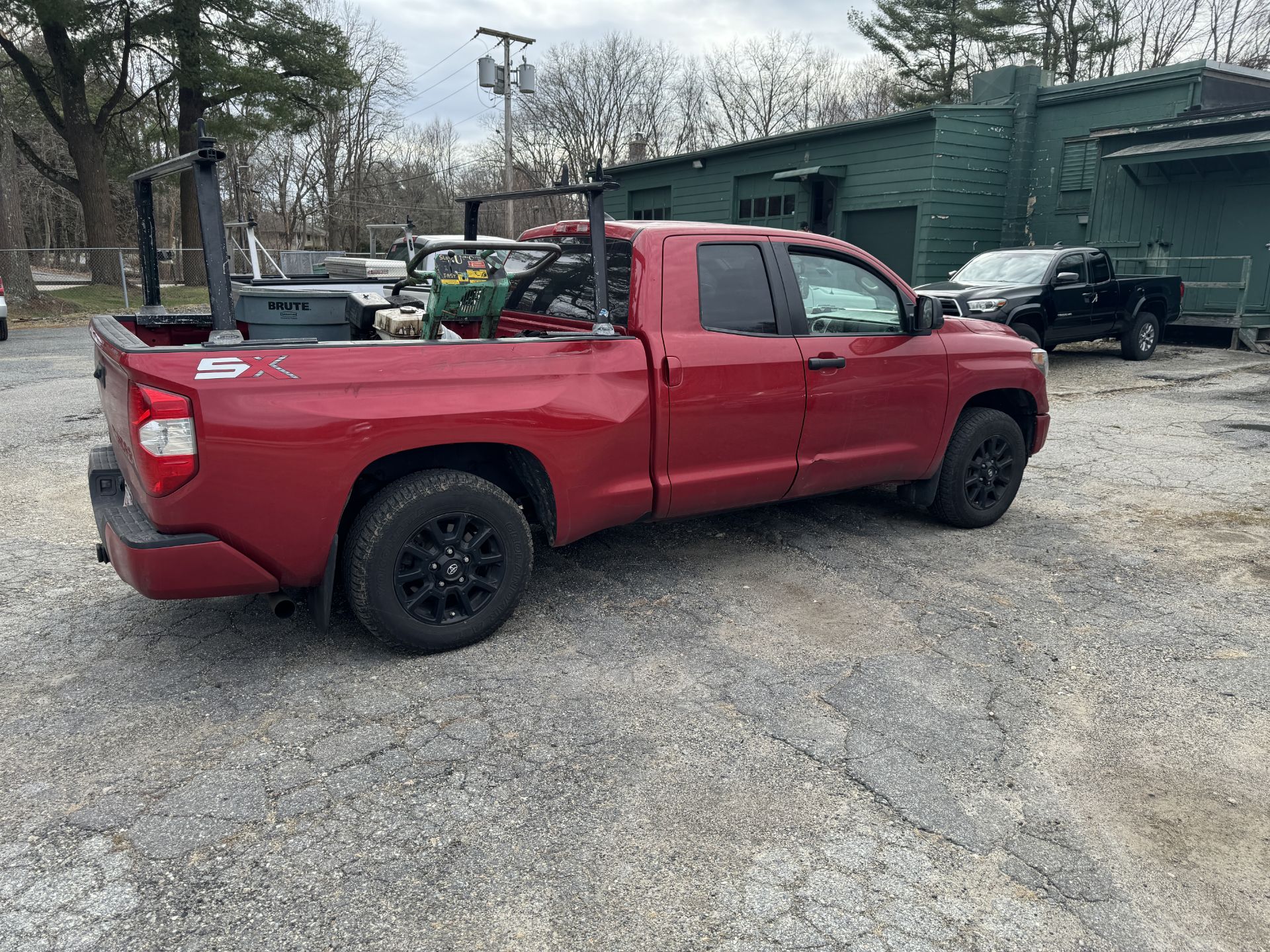 2020 Toyota Tundra SX 4x4, 6' Bed, Werner Racks, Odom: 83,439 V/N: 5TFUY5F13LX874720 - Image 2 of 13