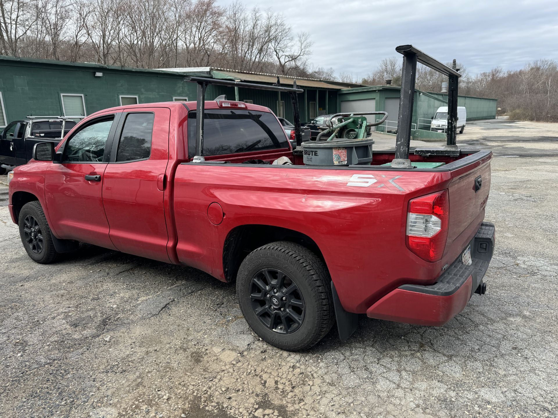 2020 Toyota Tundra SX 4x4, 6' Bed, Werner Racks, Odom: 83,439 V/N: 5TFUY5F13LX874720 - Image 3 of 13