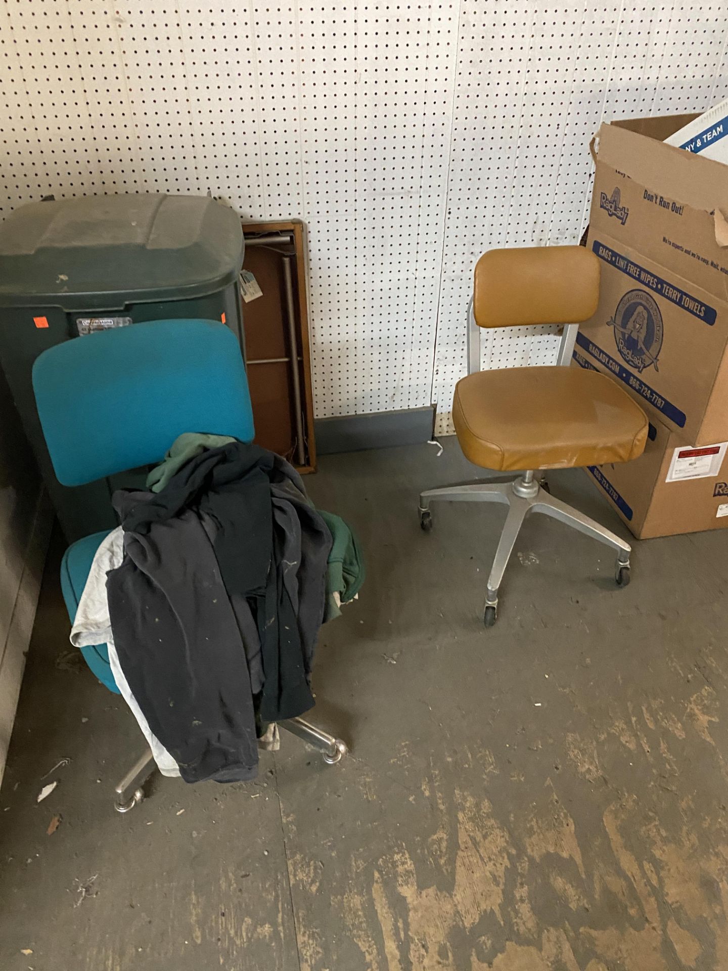 (Lot) 10 Asst. Chairs, c/o: Folding, Office Chairs In Warehouse - Image 2 of 5
