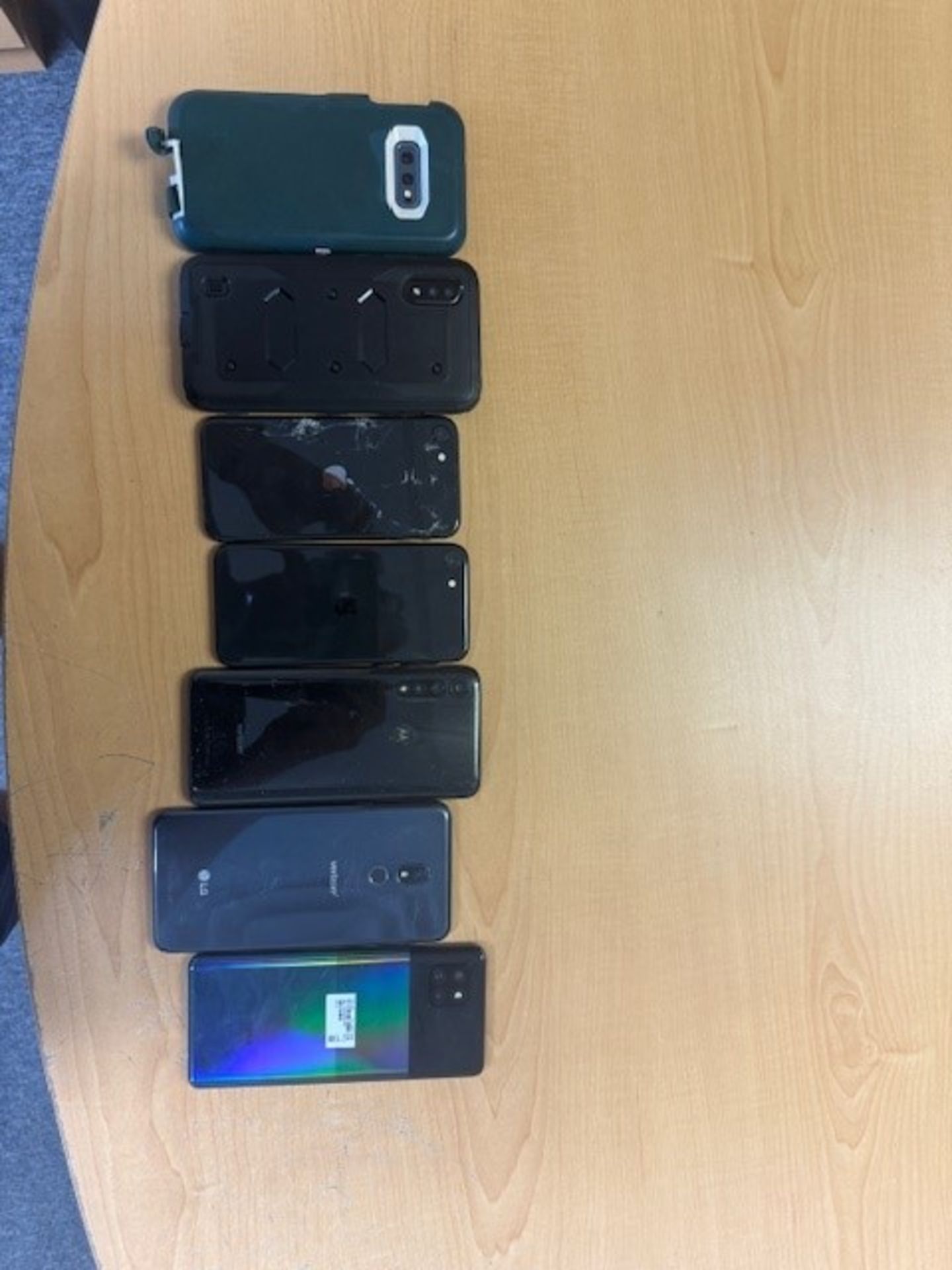 {LOT} 7 Asst. Phones & Tablets c/o: (2) Apple Iphones, Android Phone & (3) Assorted (INFO & PICS TO