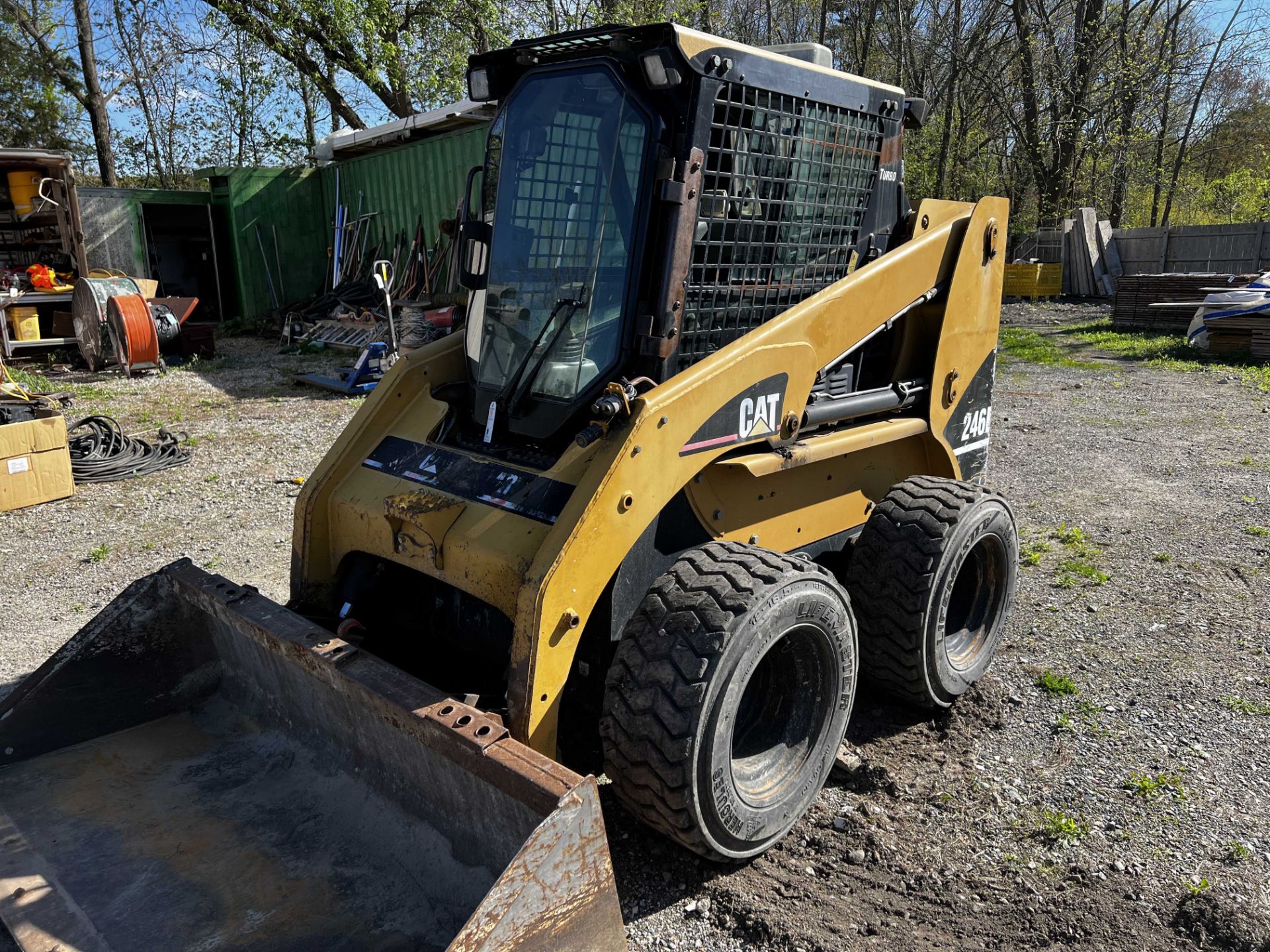 (SEE VIDEO) CAT #246B Diesel Diesel Rubber Tire Skid Steer, Hrs: 2,976, Turbo, Heat, Enclosed Cab, 7