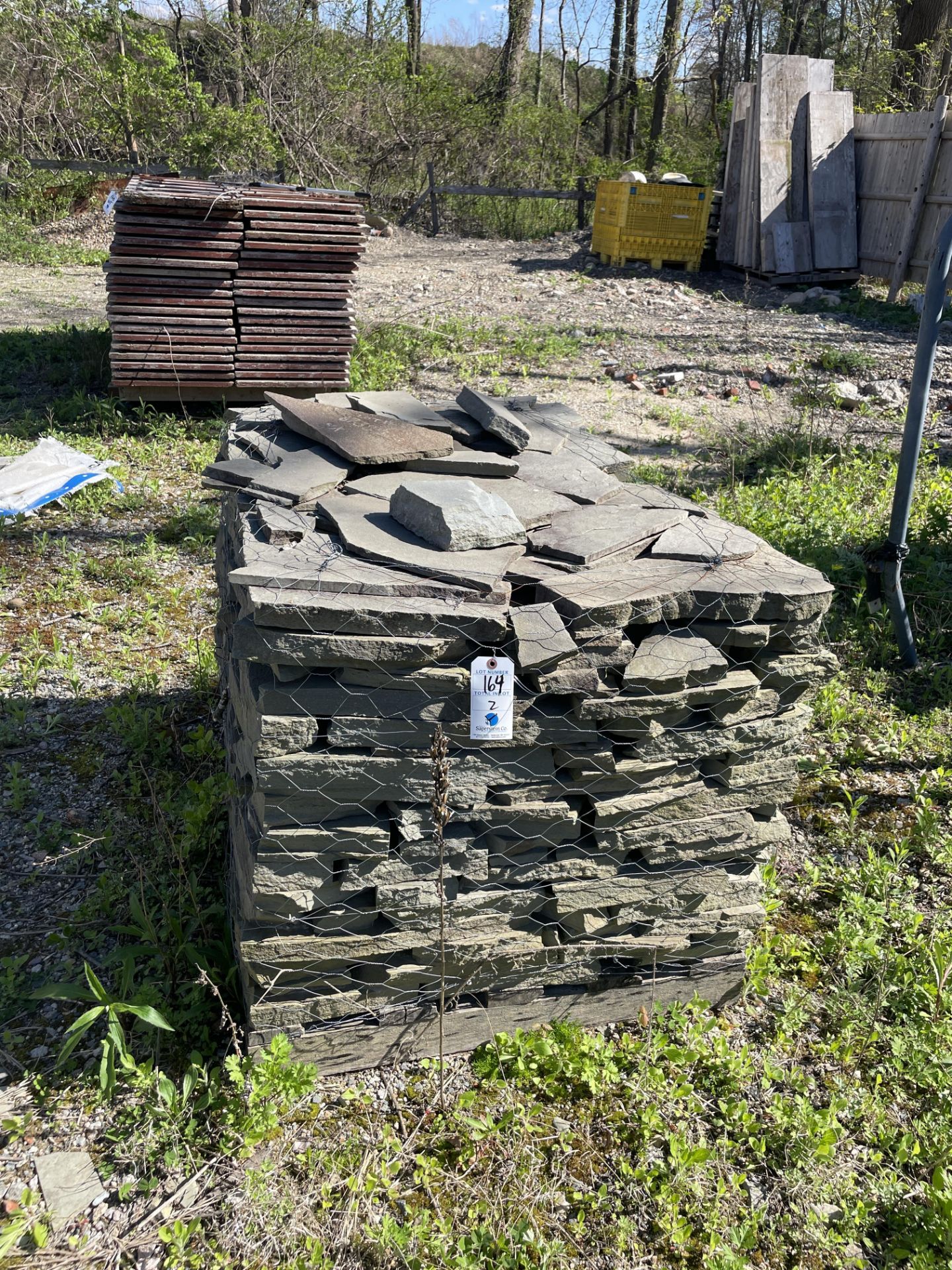{LOT} (2) Pallets Flat Stone (See Pics) - Bild 2 aus 2
