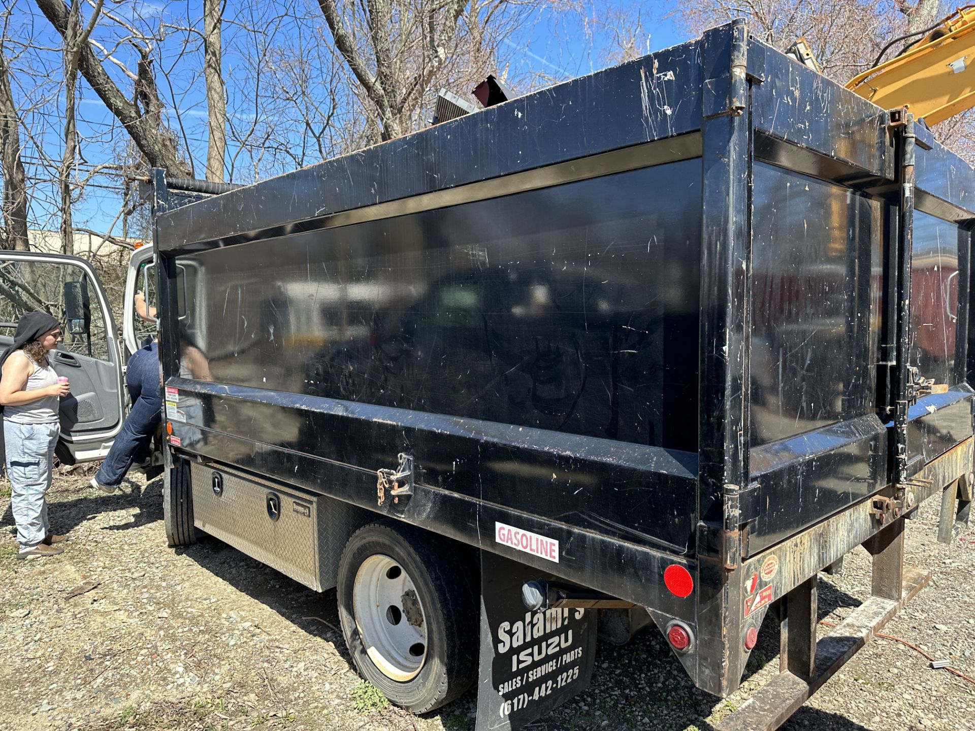 2019 Isuzu NPR HD Gas 6- Wheel 12' Dump Truck w/8 Cylinder Motor, Side Door, Buyers Tool Box (VIDEO) - Image 5 of 9