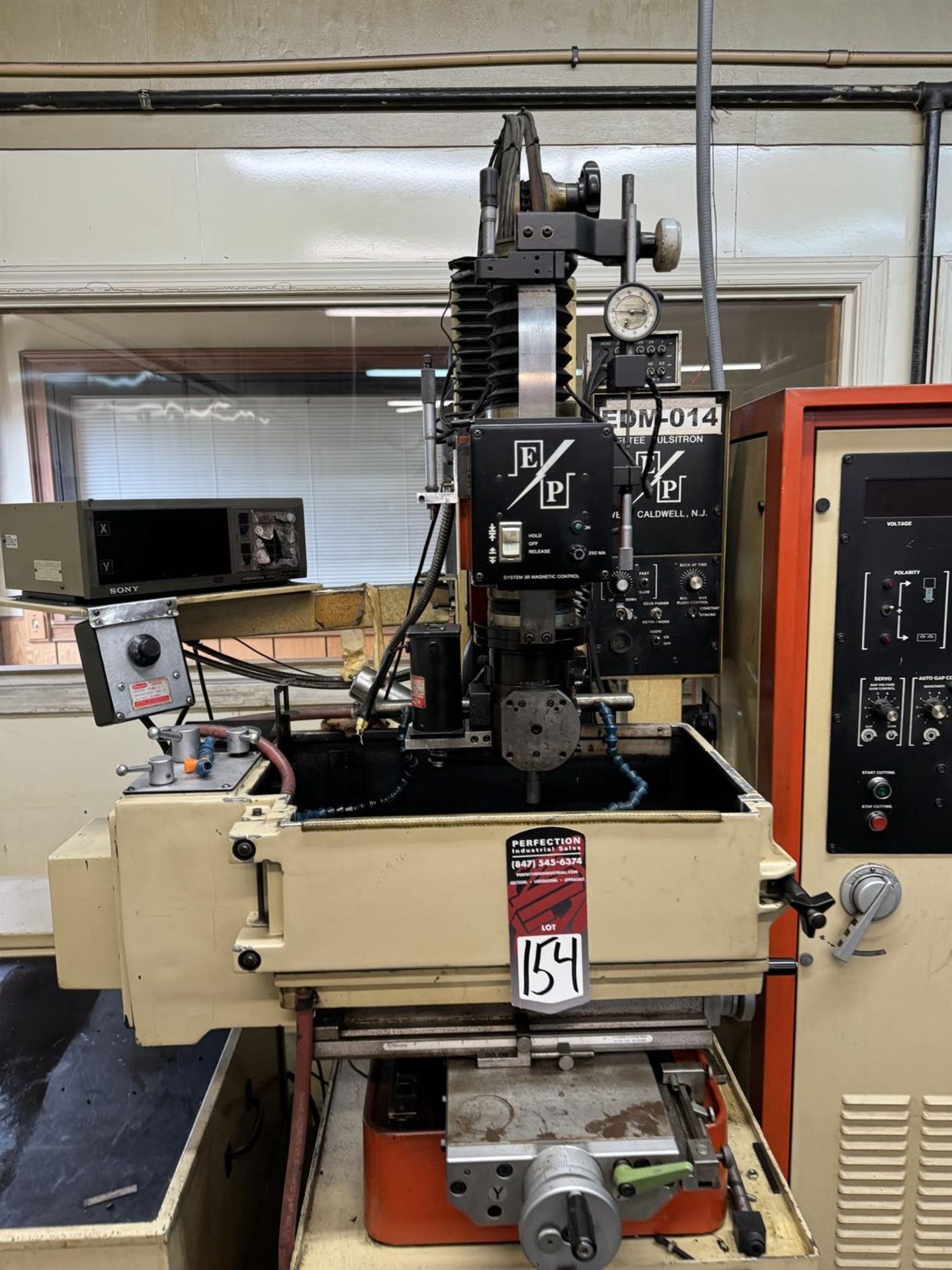ELTEE PULSITRON TR20 Sinker Type EDM, s/n EP30/RDP Control, Sony Magnescale LH10 2-Axis DRO (Machine - Image 3 of 7
