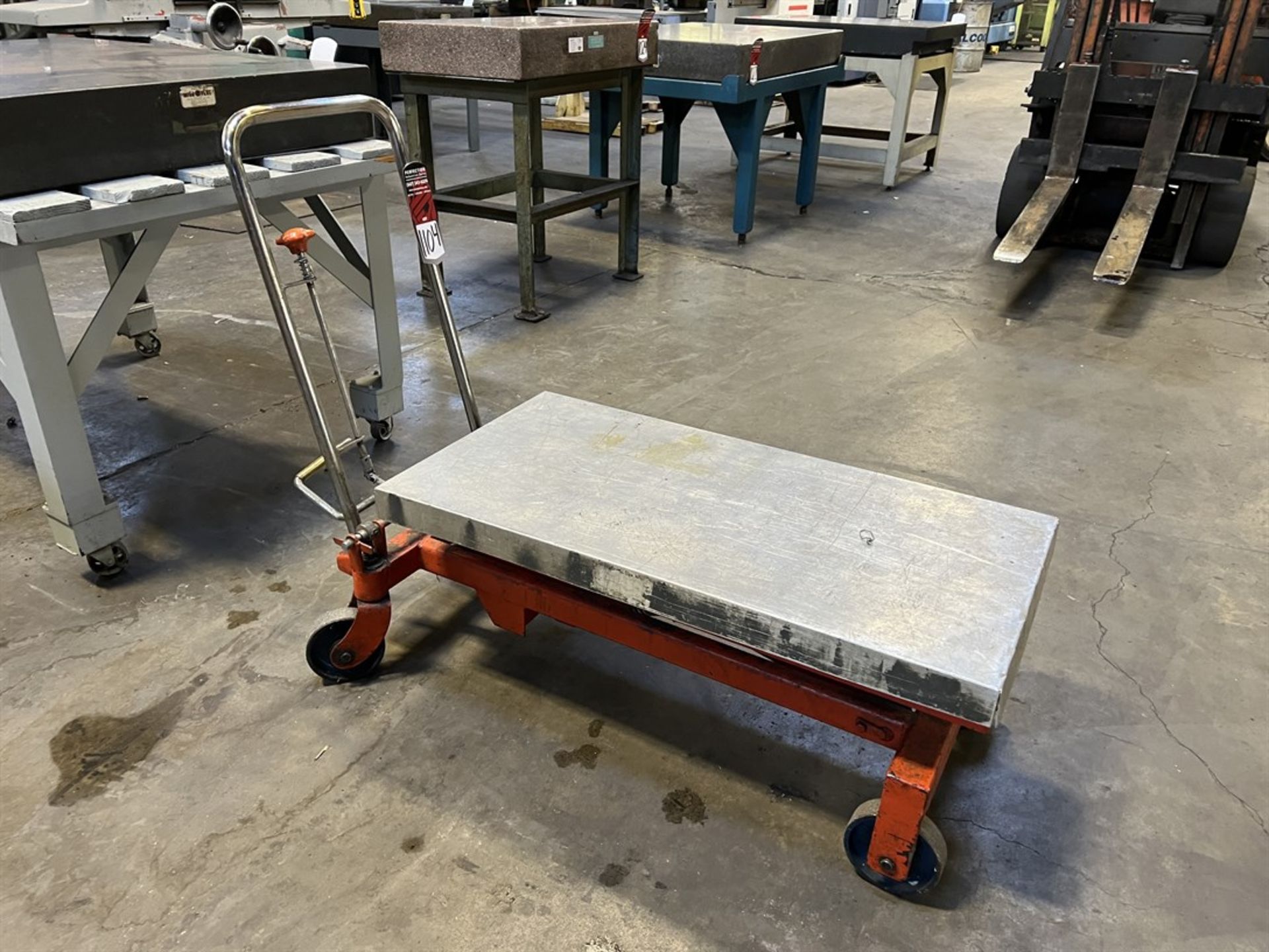 Hydraulic Foot Pedal Lift Cart (Machine Shop) - Image 2 of 3