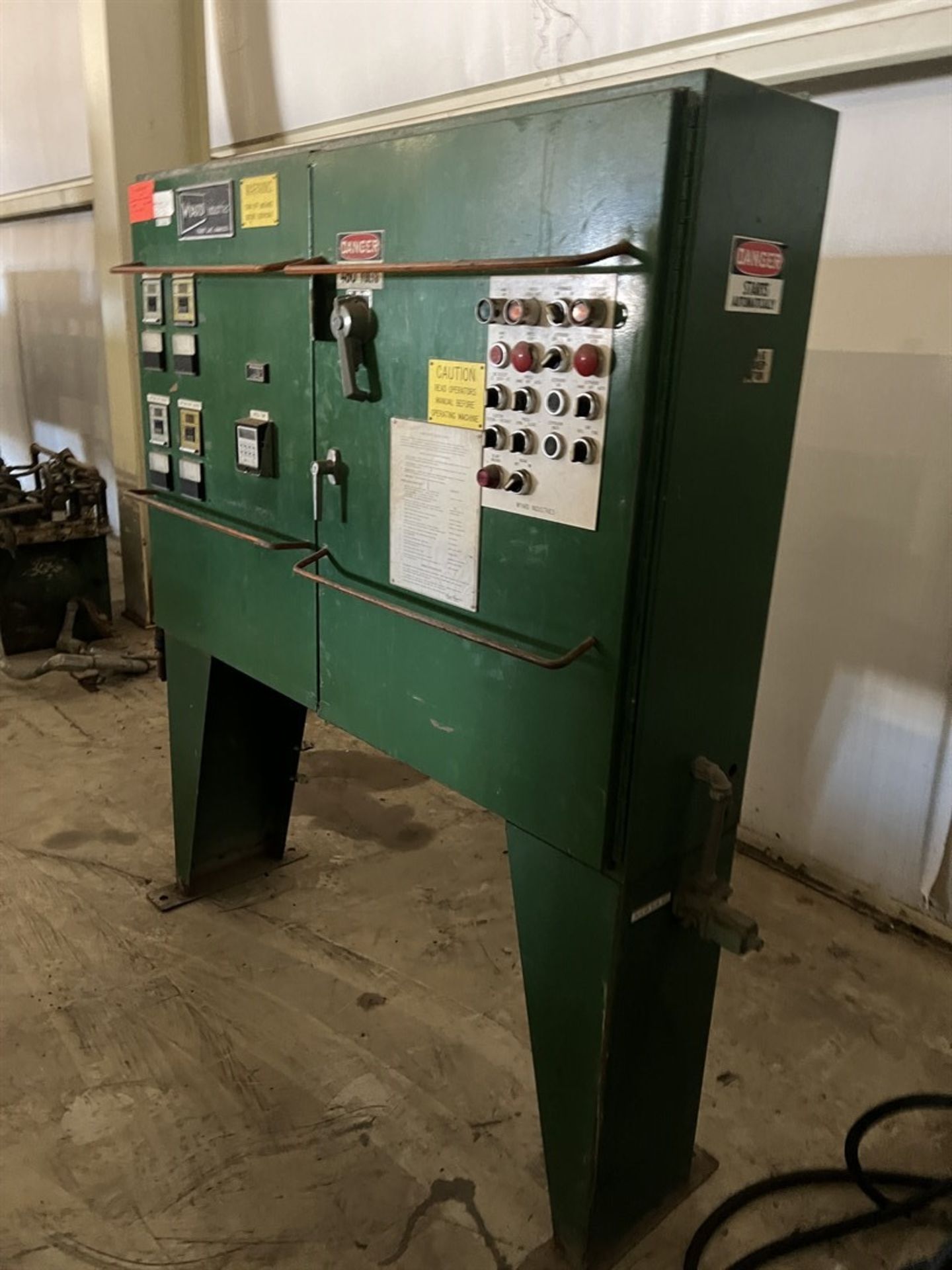 WYARD 113 Ton Hydraulic Press w/ Control Cabinet and 15 HP Hydraulic Unit (Building 5) - Image 3 of 5