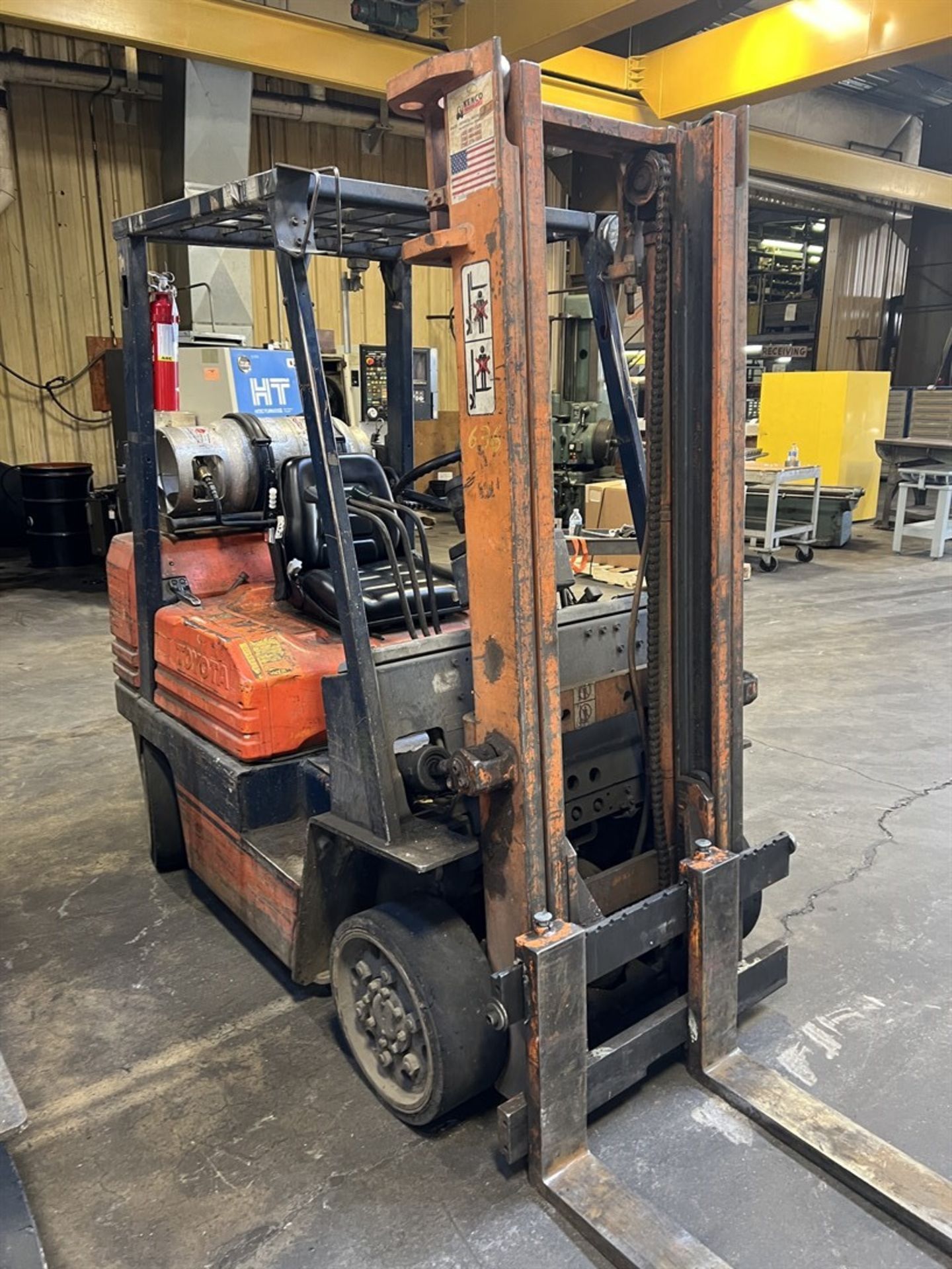 TOYOTA 5FHGC25 LP Forklift, s/n 5FGCU25-733, 5000 Lb Capacity, 2-Stage Mast, OH Protection ( - Image 3 of 10