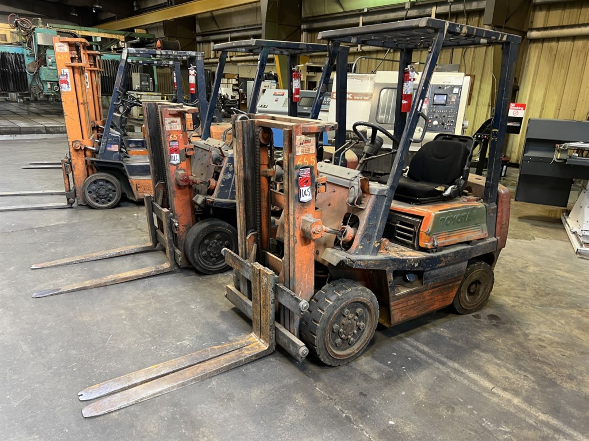 TOYOTA 02-2FDC20 Short Mast LP Forklift, s/n 2FDC25-13335, 4000 Lb Capacity, 2-Stage Mast, OH